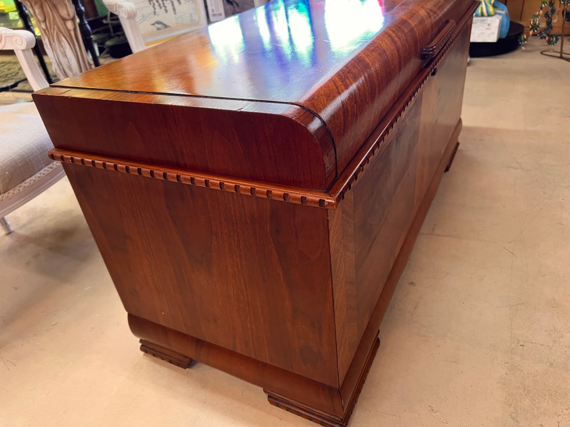 Vintage Lane Cedar Hope Chest – Waterfall Walnut Blanket Chest – Altavista Virginia