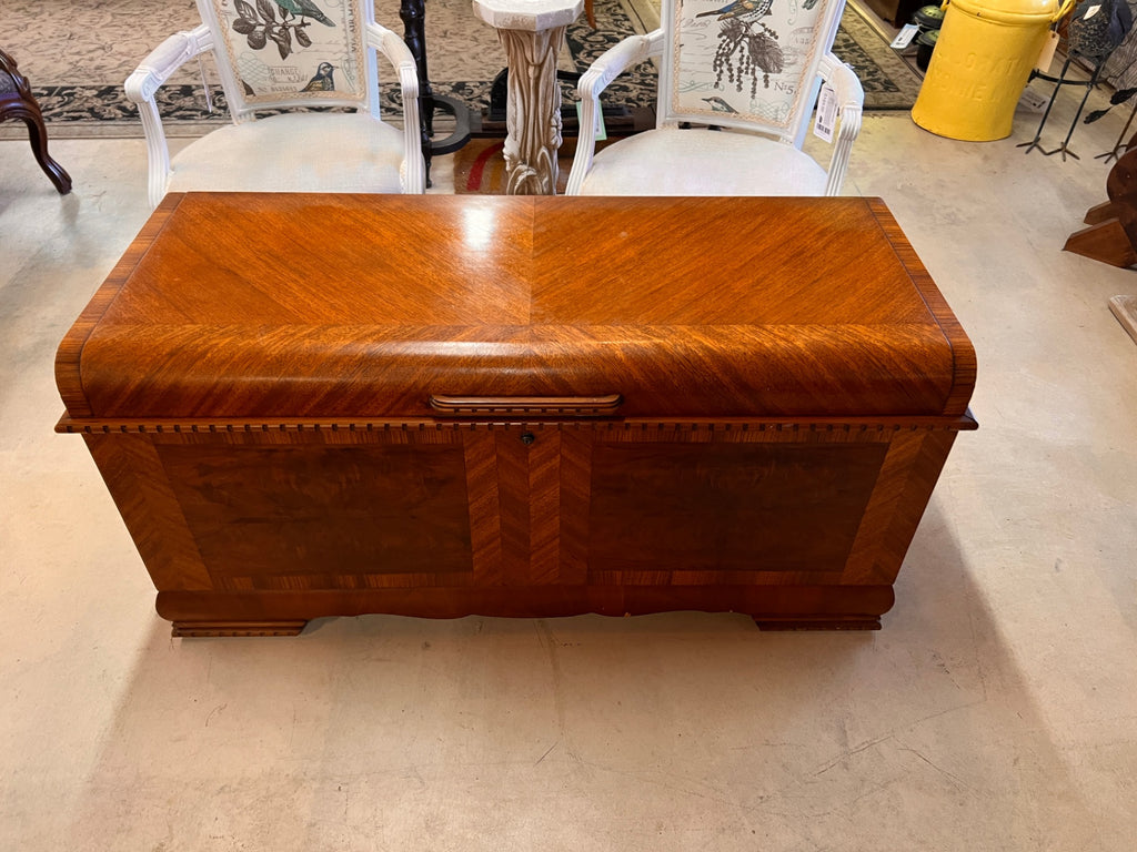 Vintage Lane Cedar Hope Chest – Waterfall Walnut Blanket Chest – Altavista Virginia