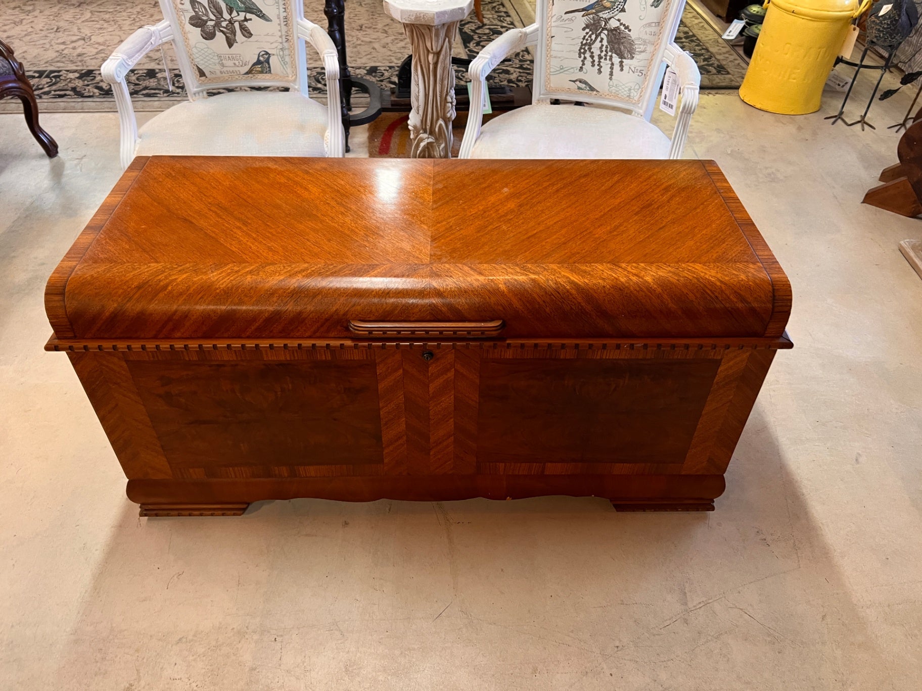 Vintage Lane Cedar Hope Chest – Waterfall Walnut Blanket Chest – Altavista Virginia