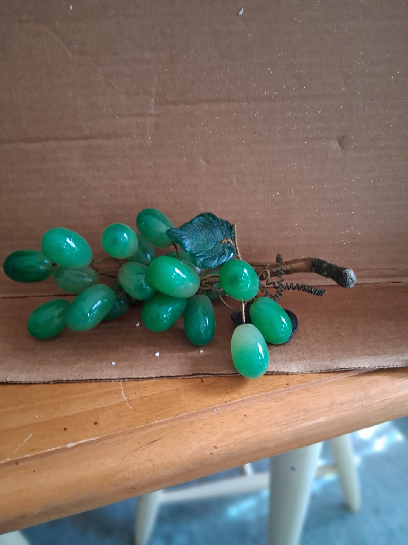 Grn glass grapes dsc