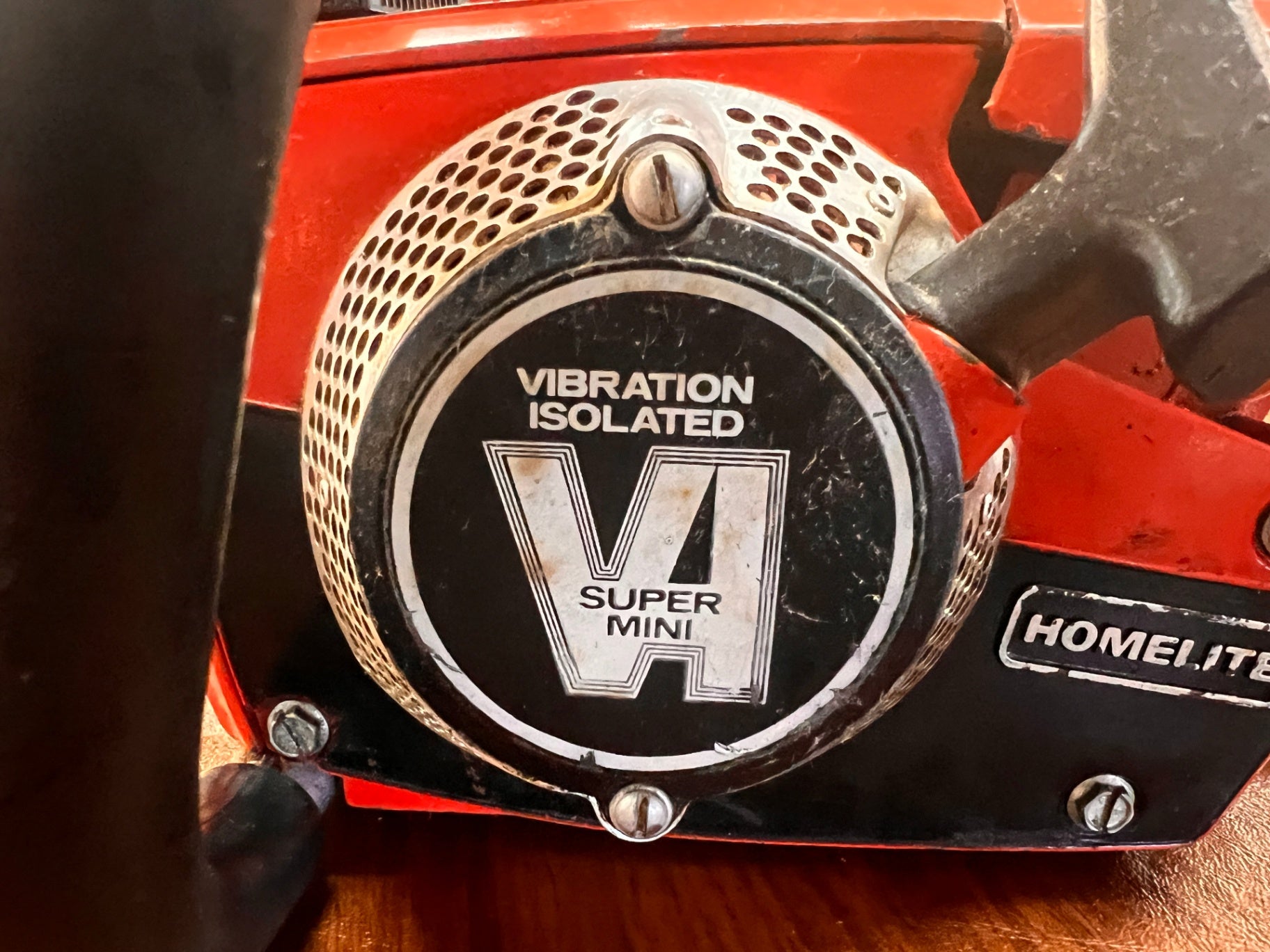 HOMELITE SUPER MINI WITH VIBRATION ISOLATION ORIGINAL RUNS