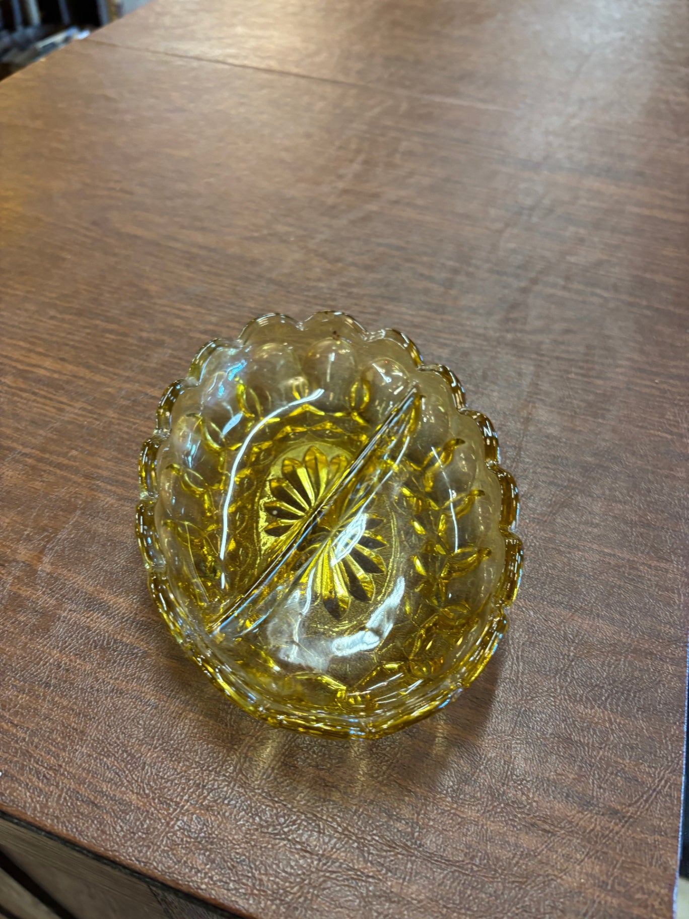 1970's Amber Anchor Hocking Divided Fairfield Serving Relish Dish Scalloped Edge