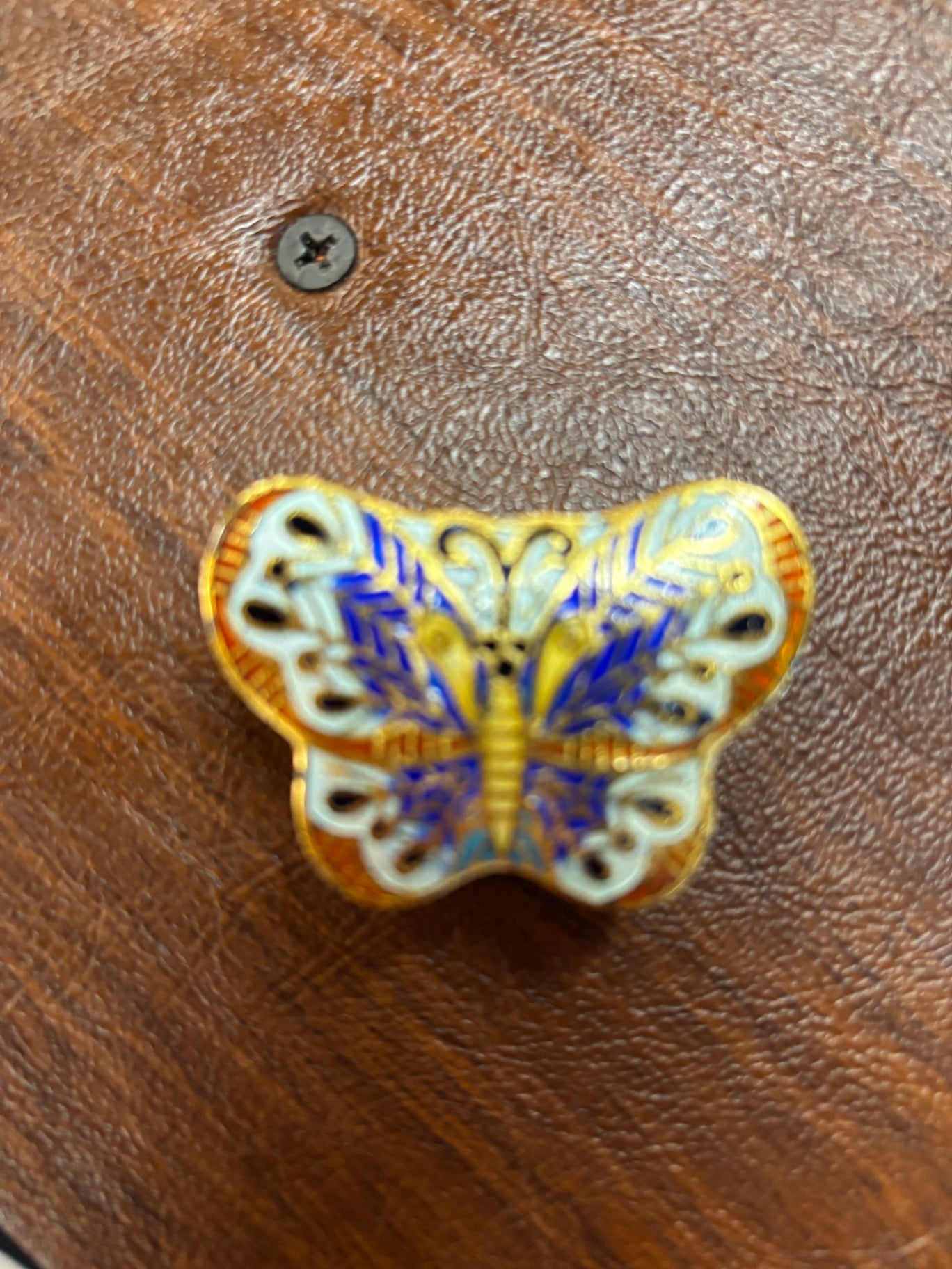 Cloisonné butterfly-shaped trinket or pill box 4 different colors sold separately