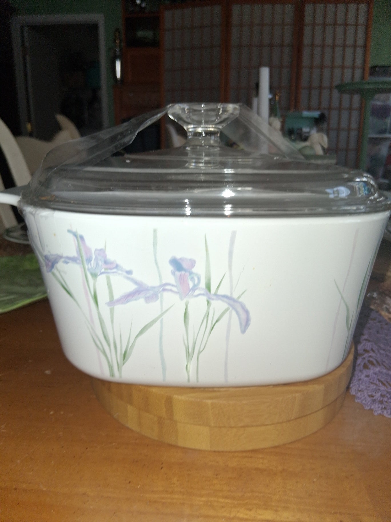 Corningware shadow Iris 5 L dish dsc