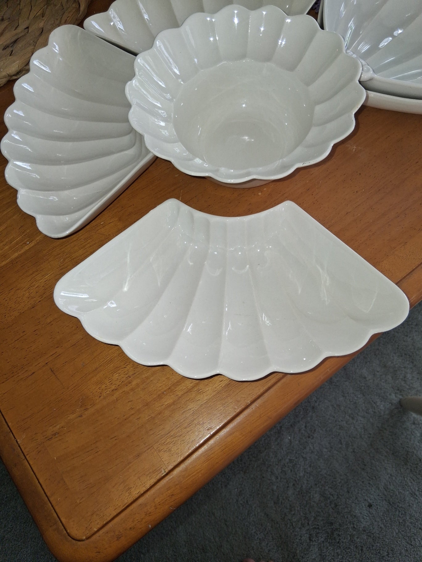 California potteryserving set dsc