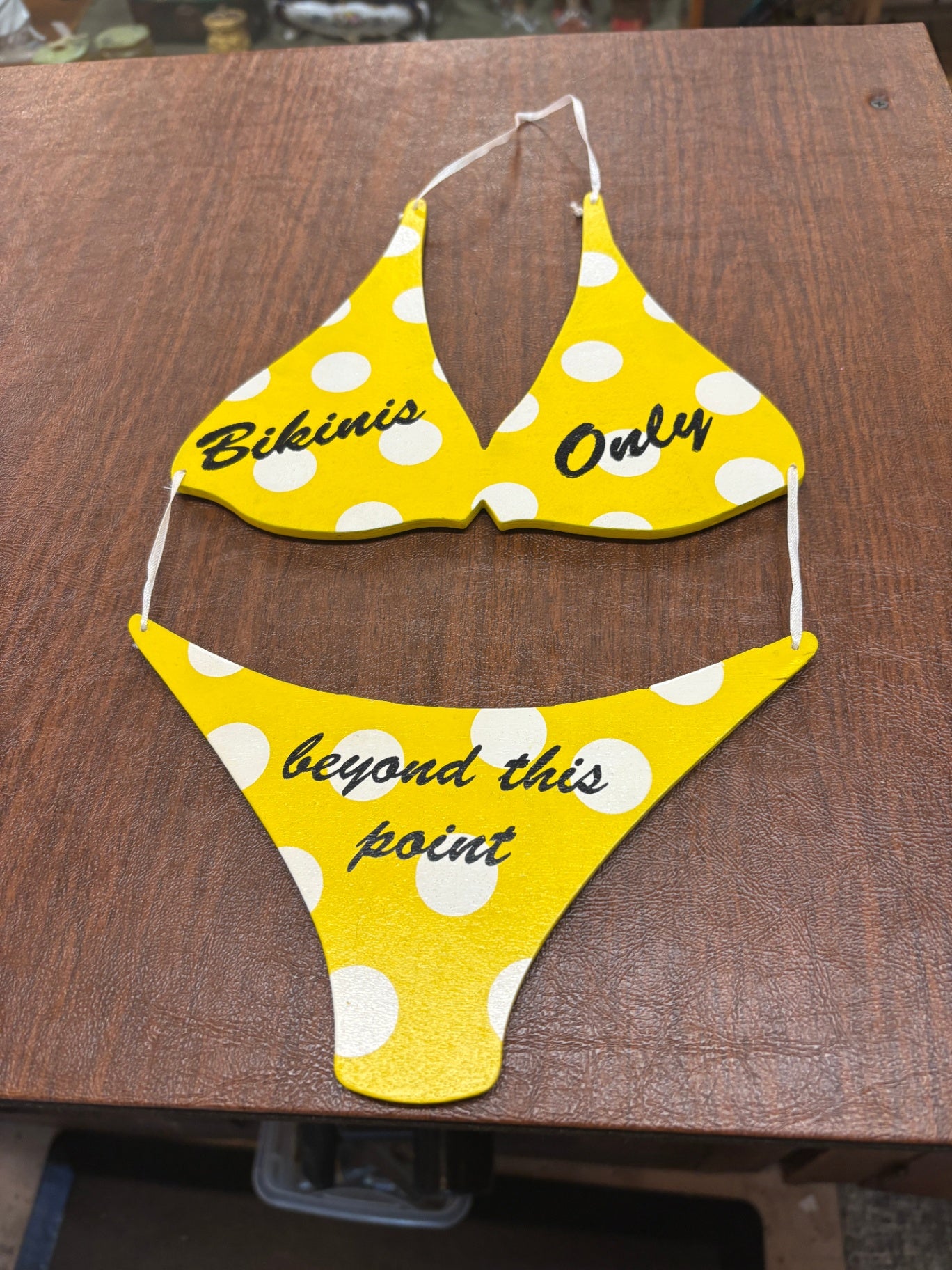 Bikini Sign