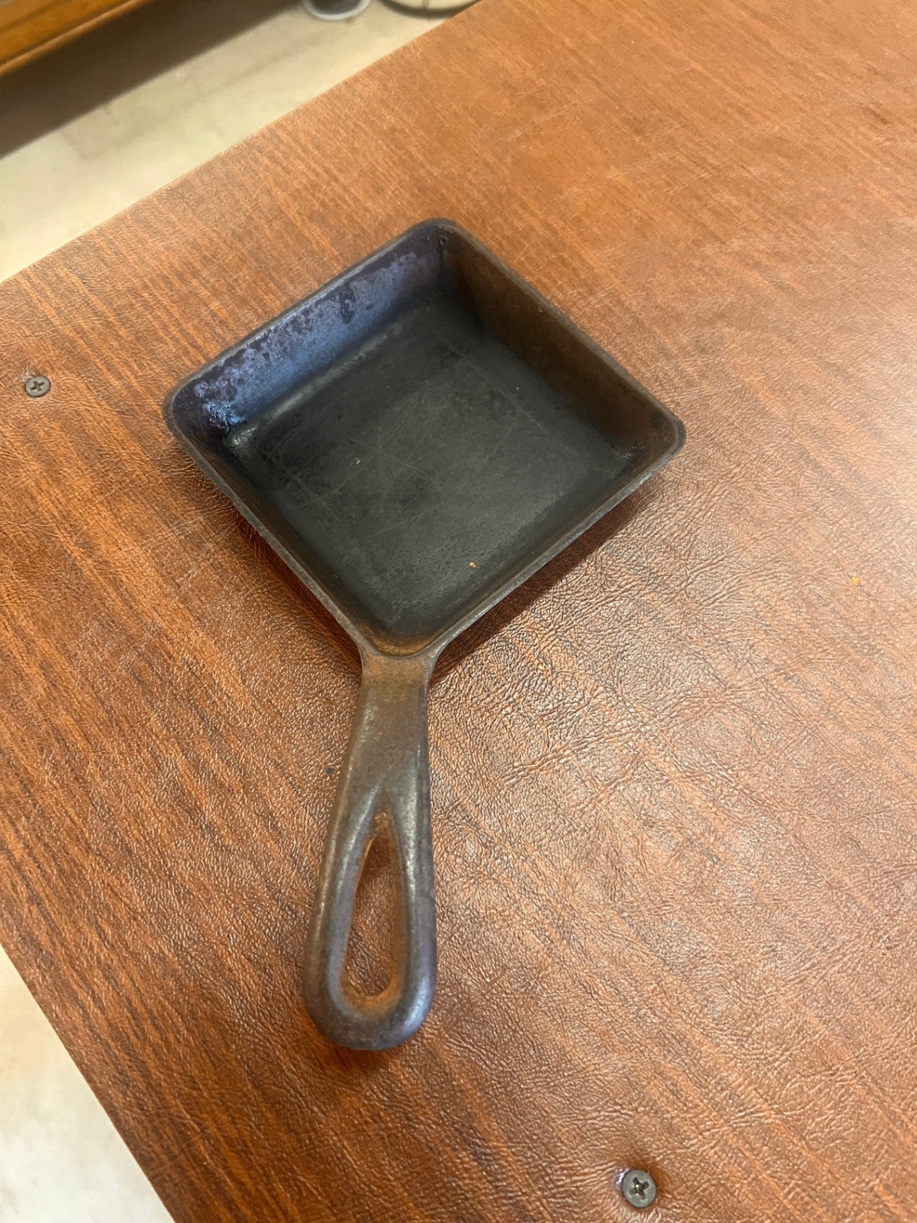 Vintage Griswold No.129 Square Egg Skillet Cast Iron – Erie PA – Single Egg Breakfast Pan