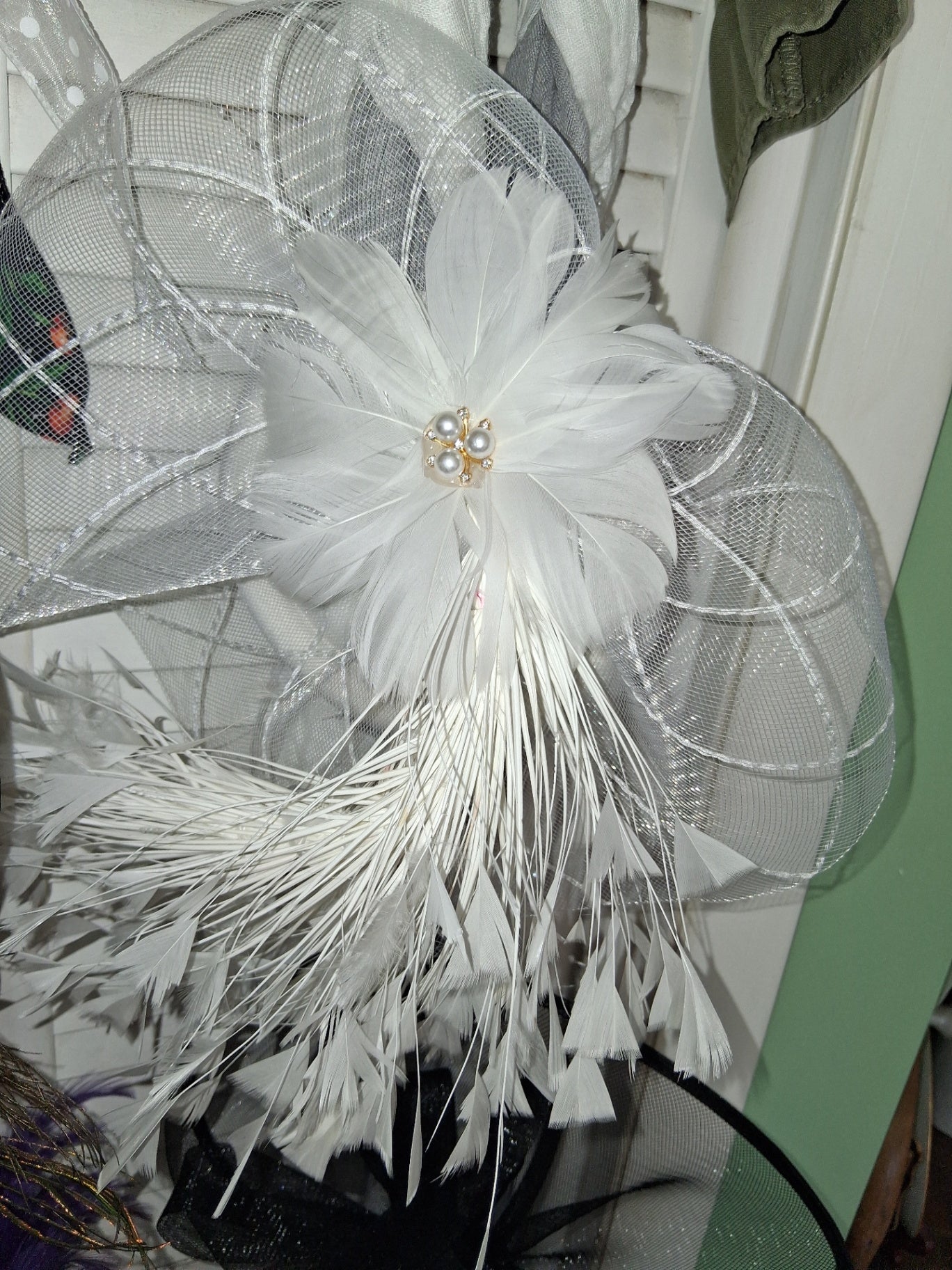 Fascinator white dsc