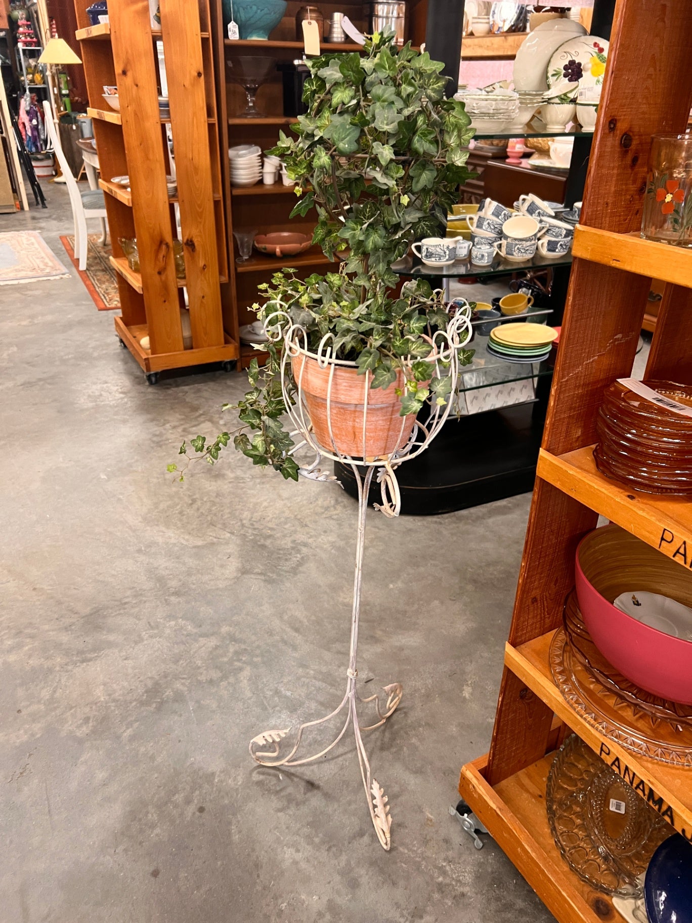 Metal Iron Plant Stand with Artificial Plant