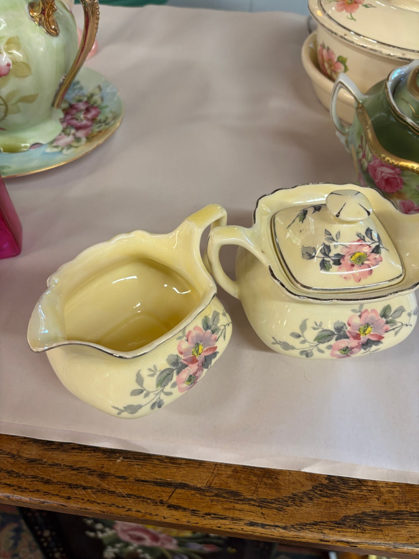 Vintage Lido W.S. George CanaryTone Creamer And Sugar Bowl.