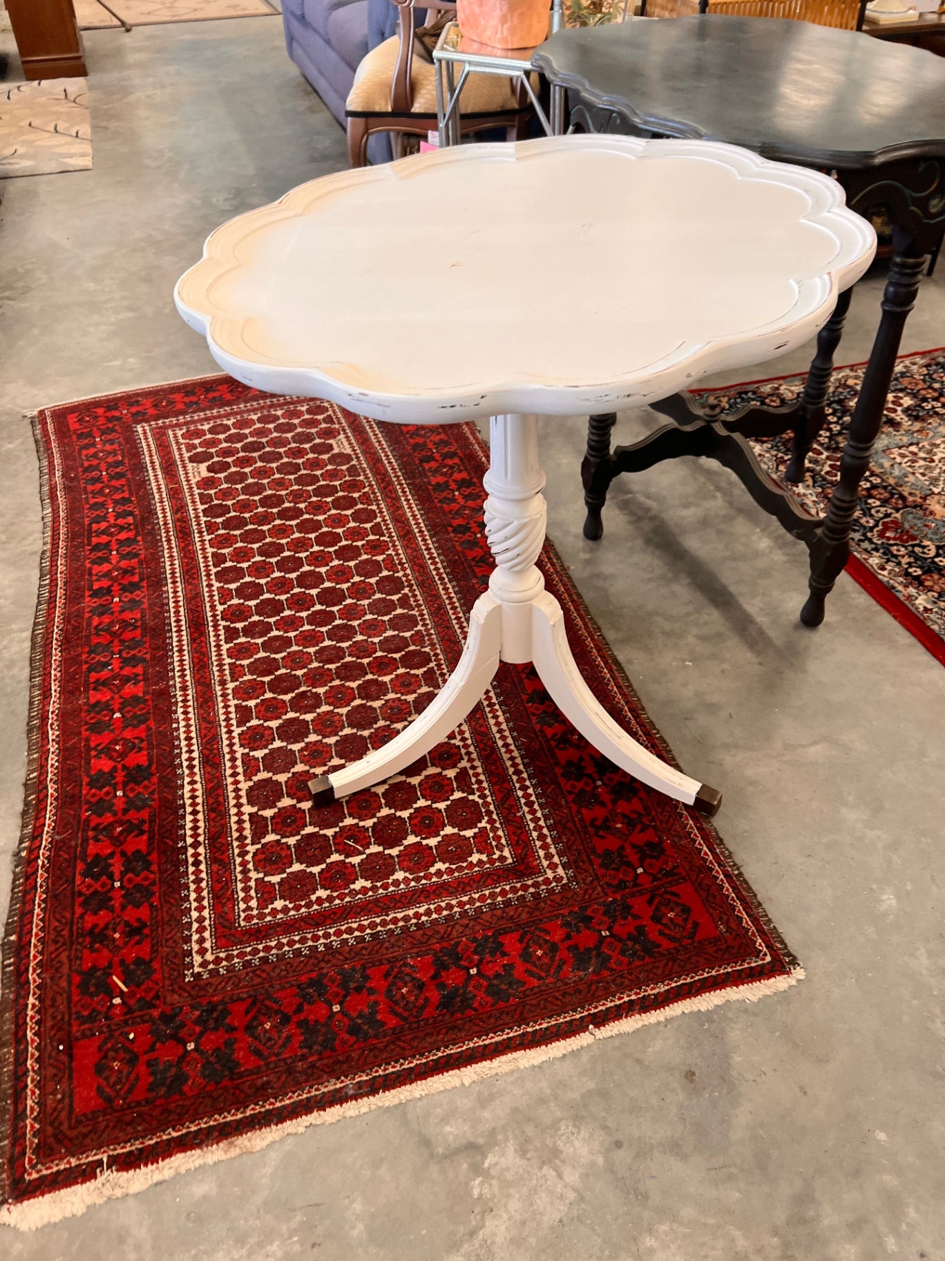 White Painted PIE CRUST Table