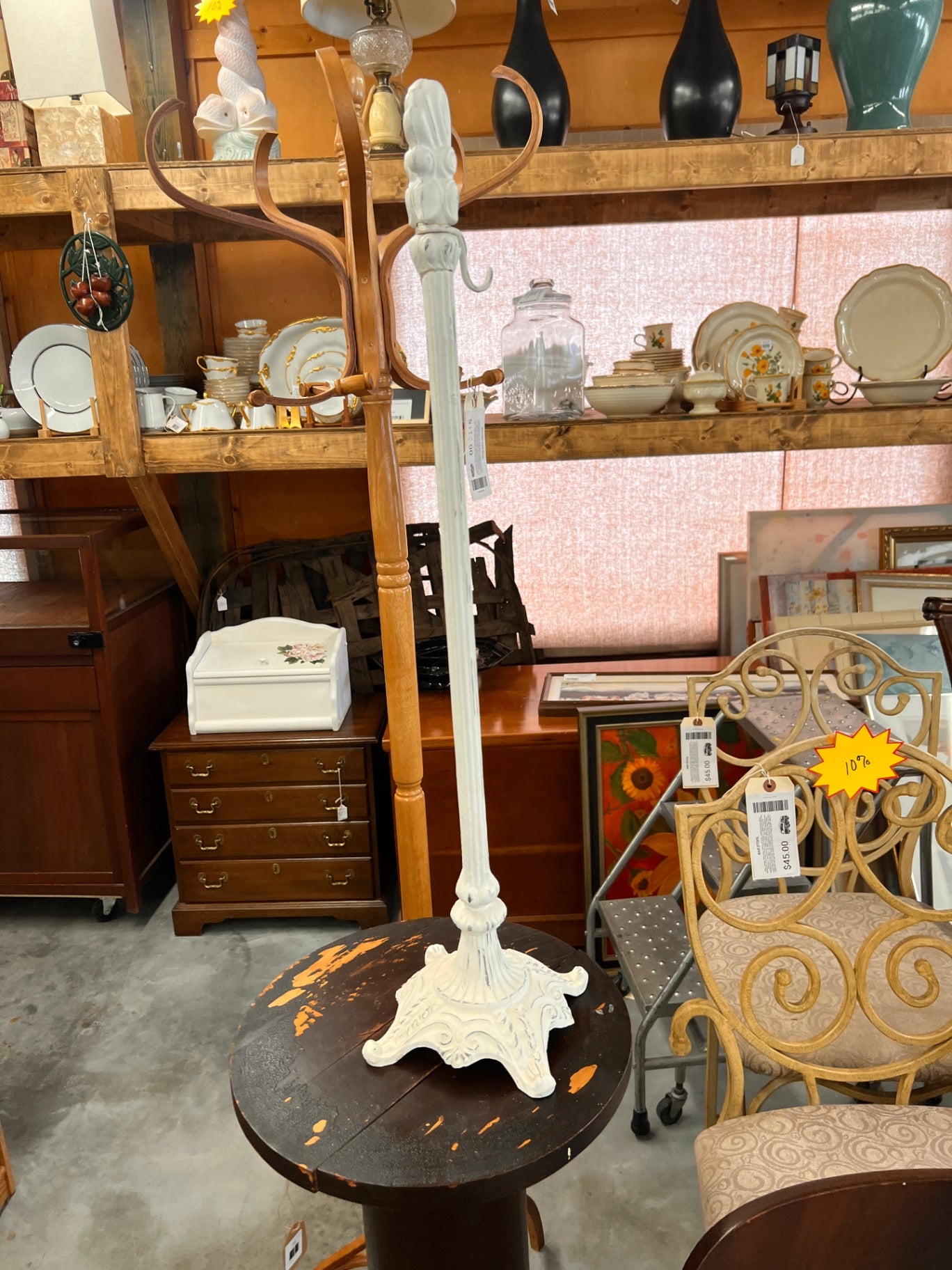 White Metal Iron Hanger Display