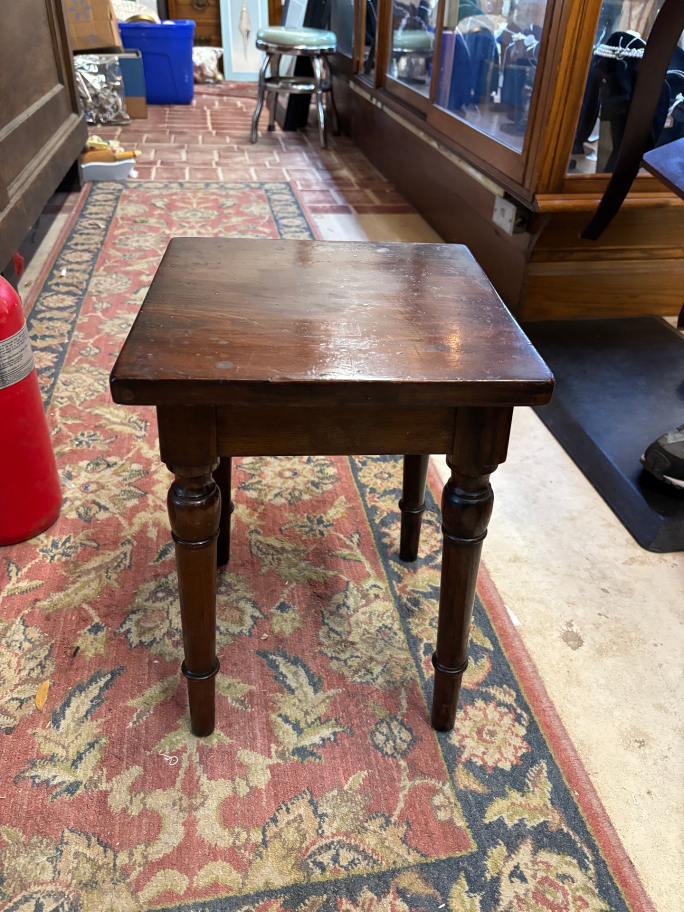 Small Plant Table