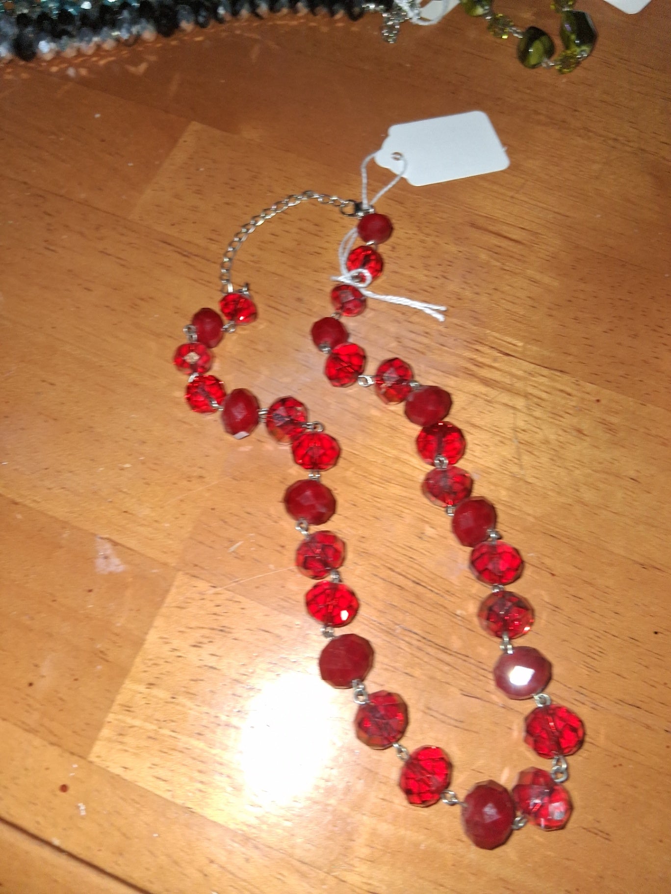 Necklace red crystal dsc