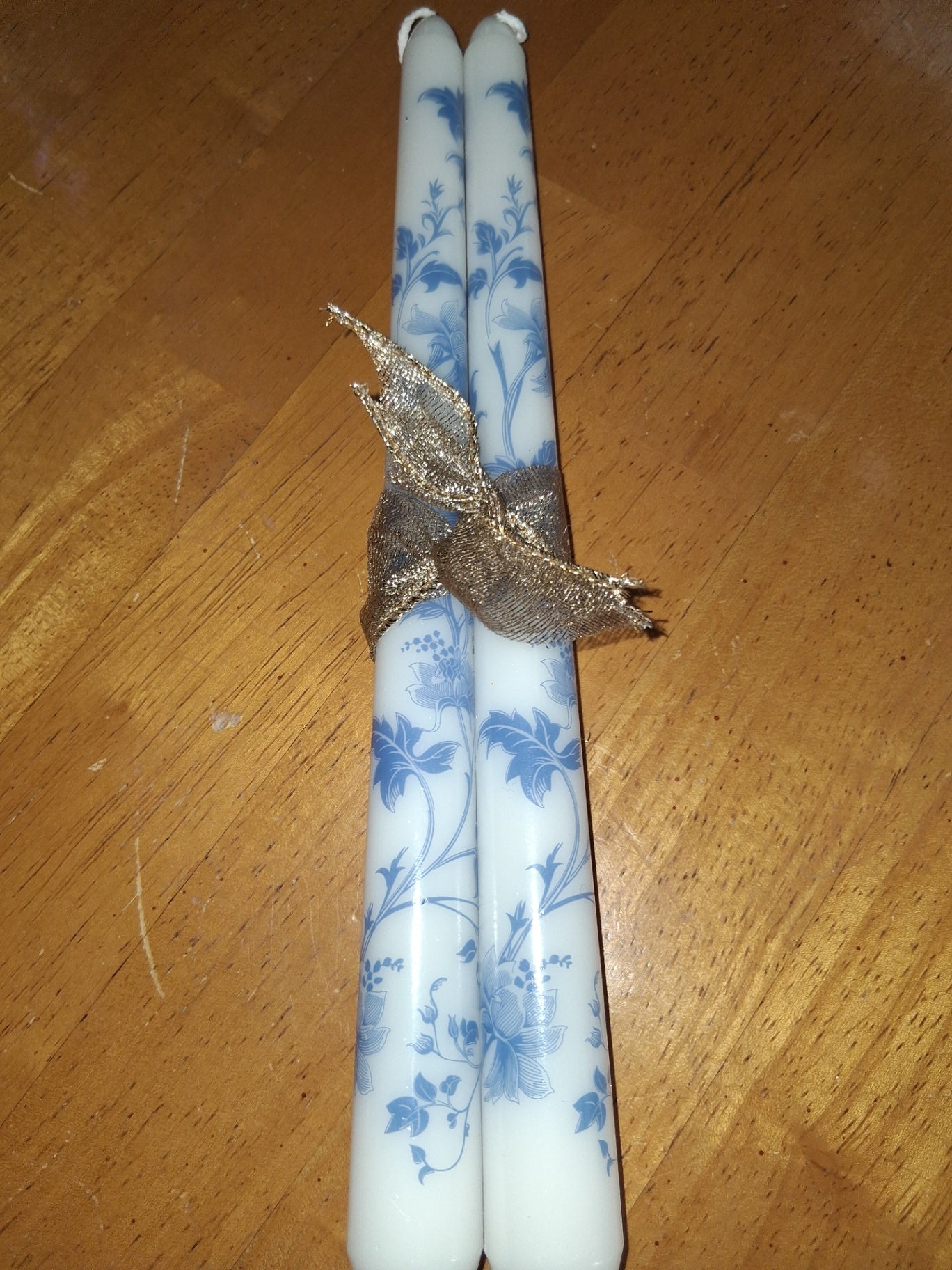 Blue n wht candles 2 dsc