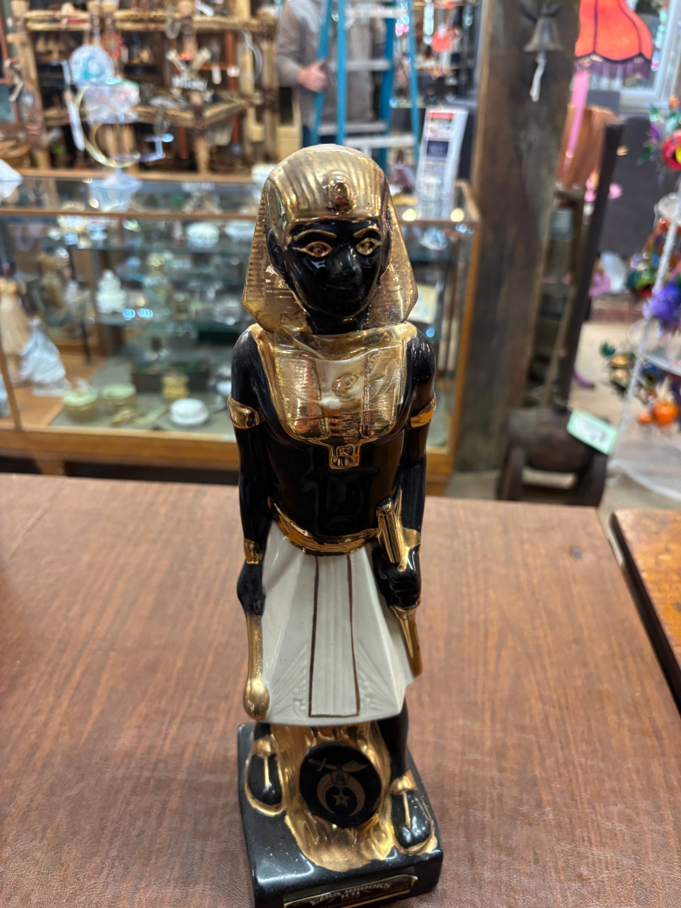  Ezra Brooks Egyptian Pharaoh ceramic whiskey decanter