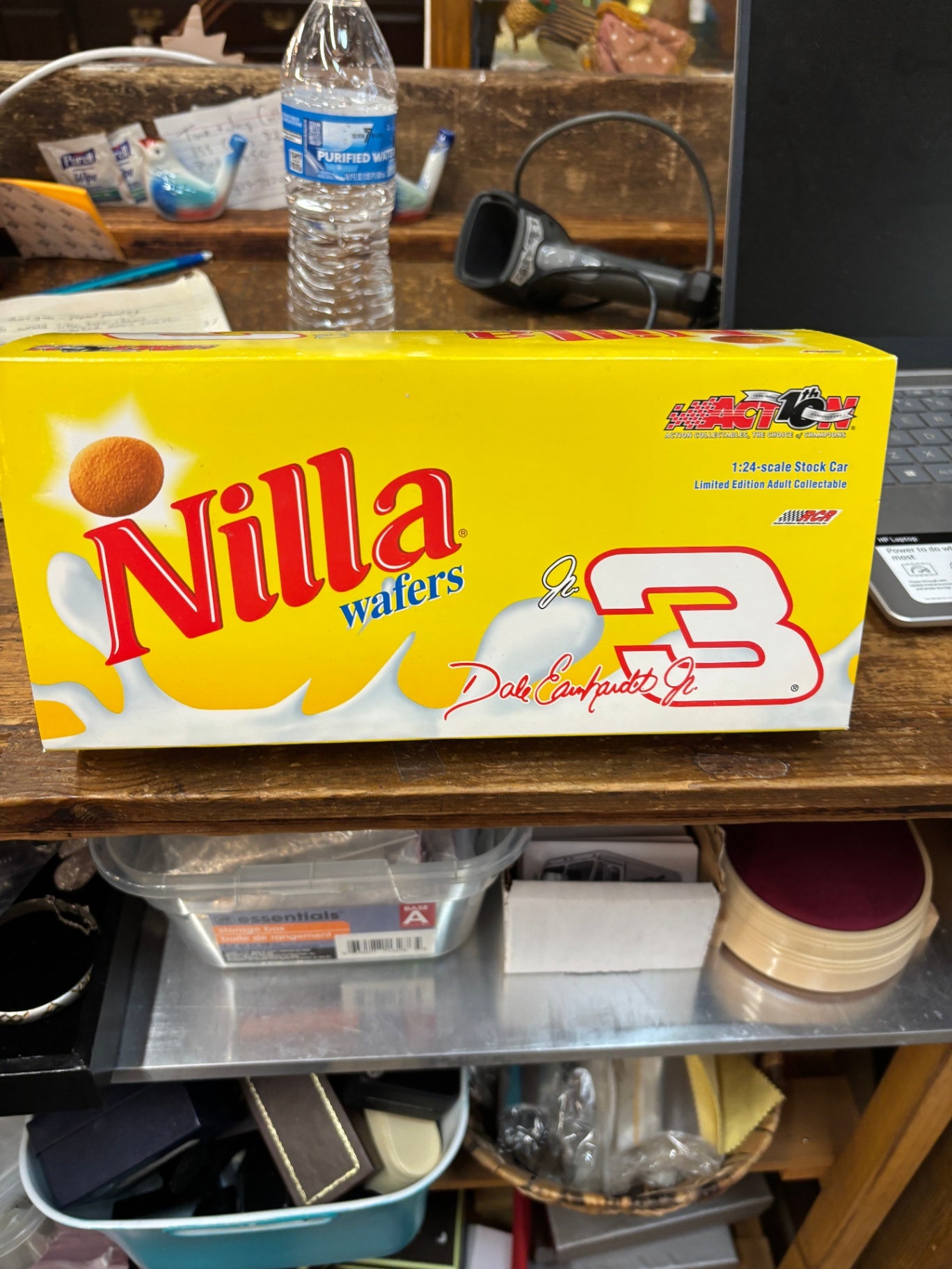 NILLA EARNHAART