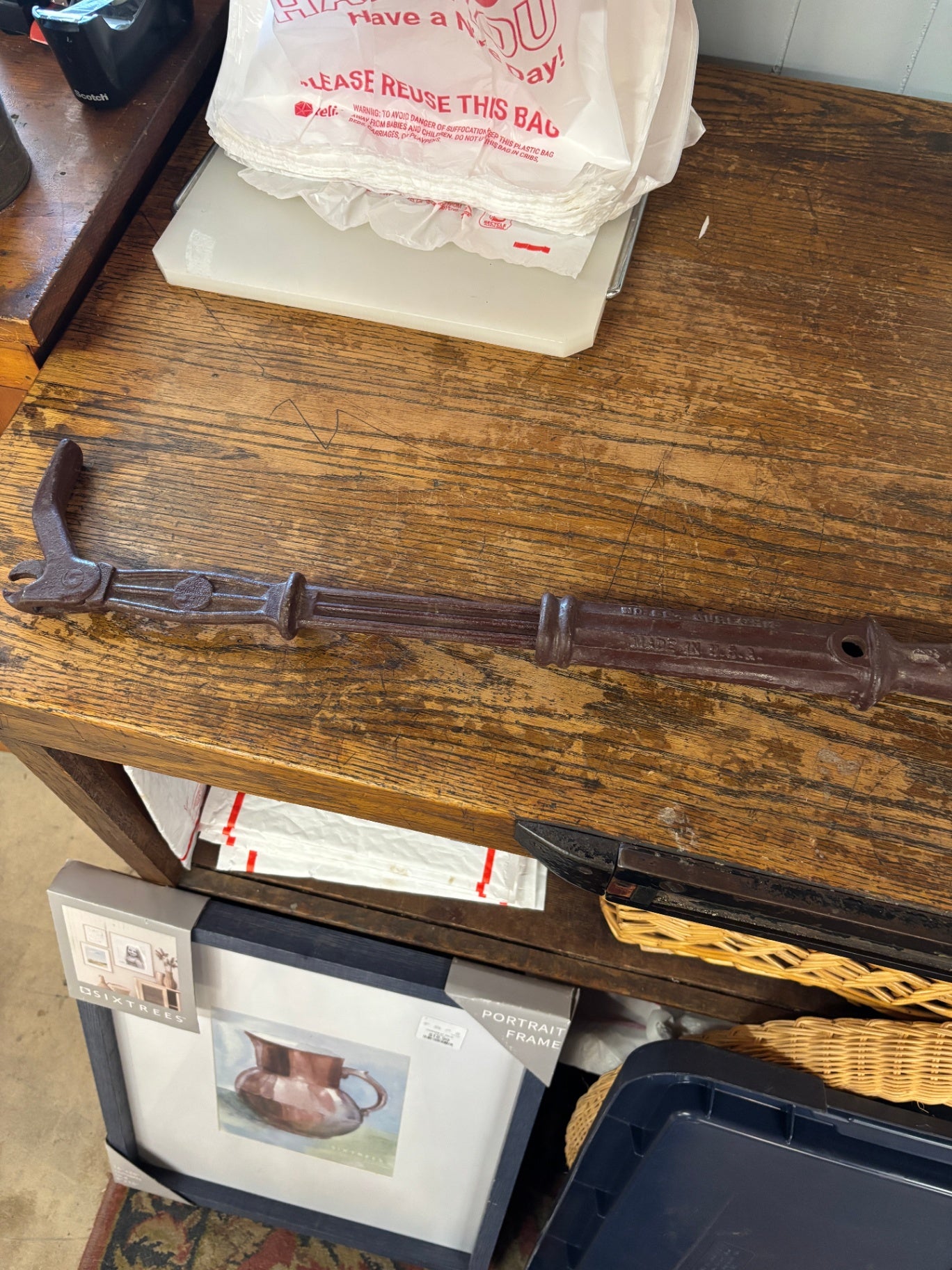 Vintage Cast Iron Nail Puller