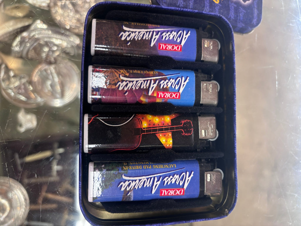 Doral "Across America" advertising tin with 4 lighters