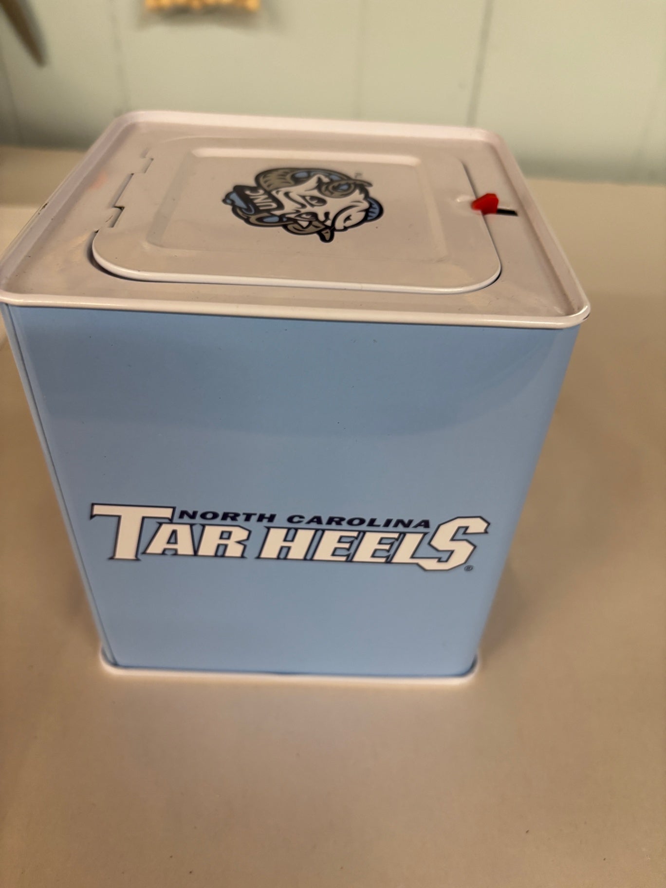  North Carolina Tar Heels "Jock in the Box" 