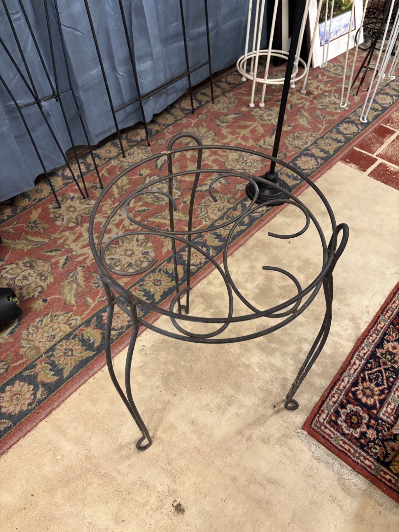 Black Metal Plant Stand