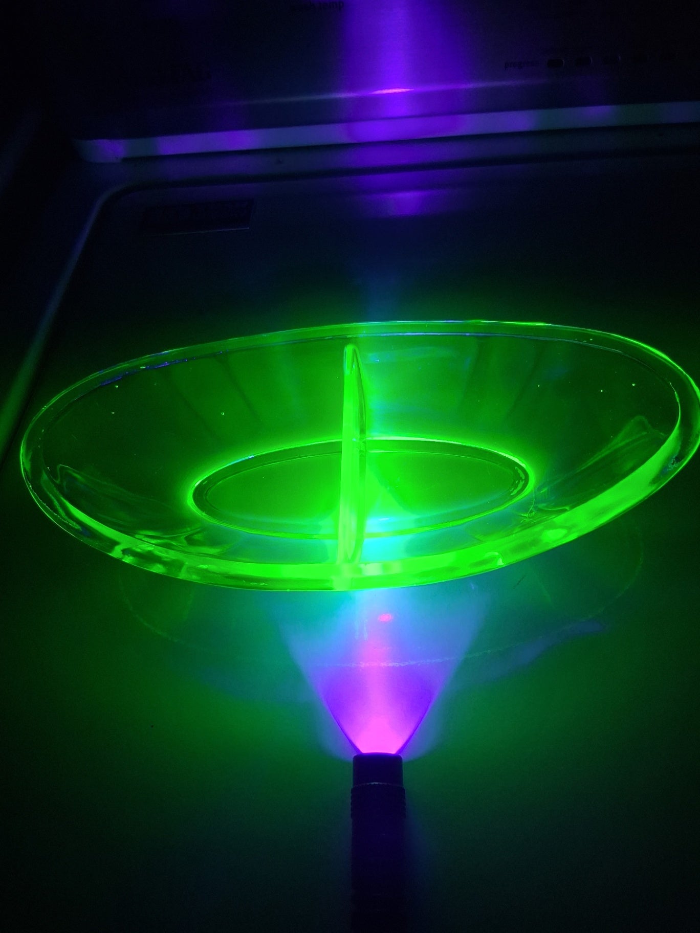 Uranium dish dsc