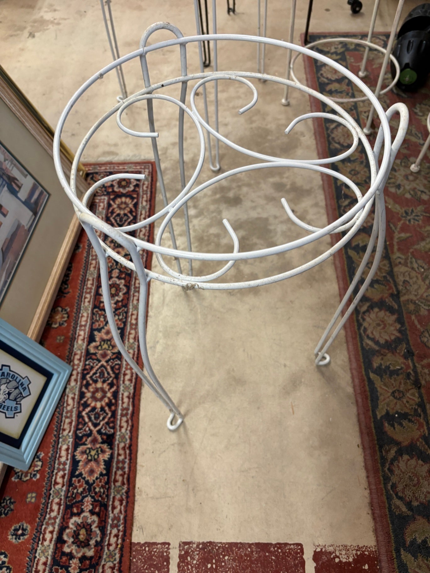 White Metal Plant Stand