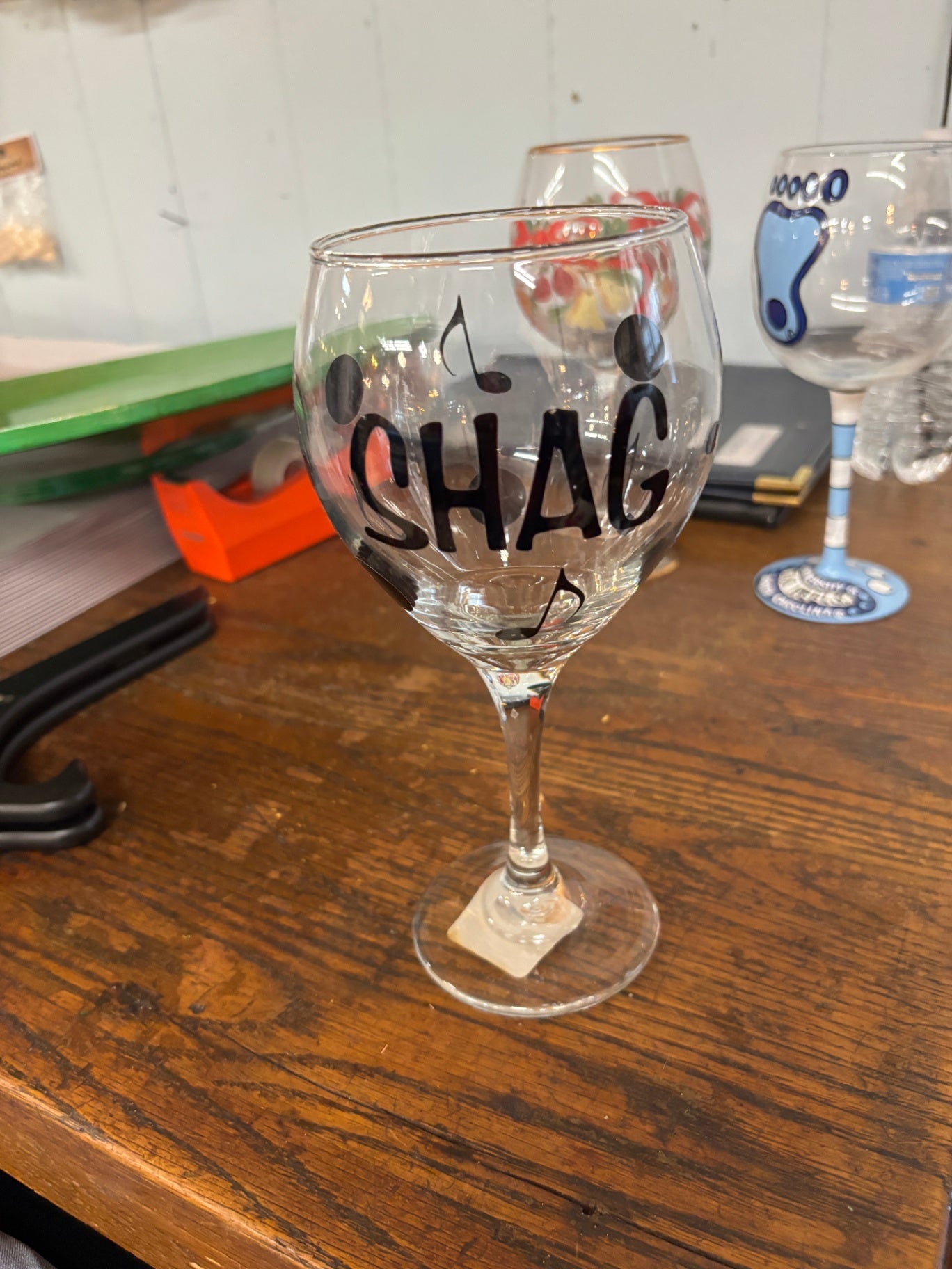  Custom-Decorated Wine Glass