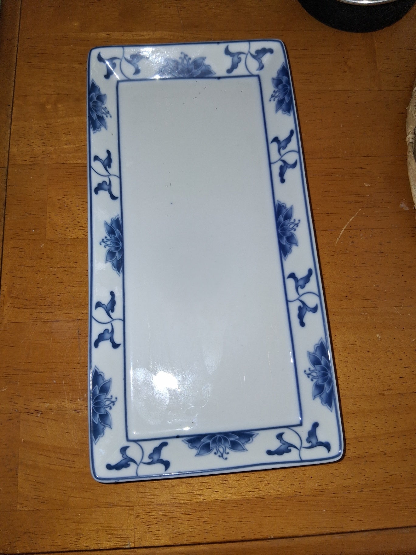 Blue n white sq dish dsc 