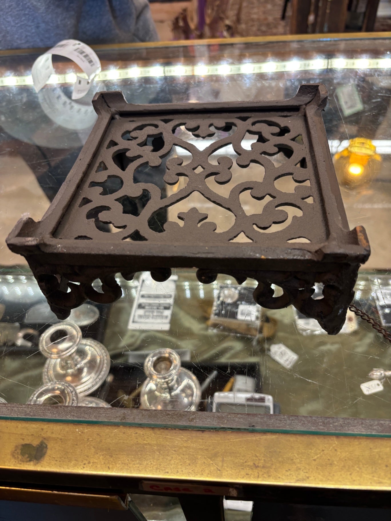 Metal Trivet Stand