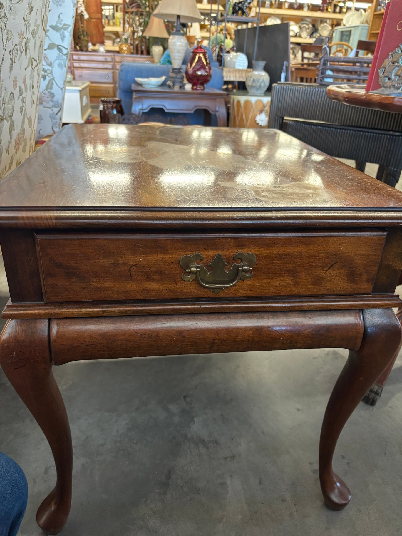 Queen Anne-style side table