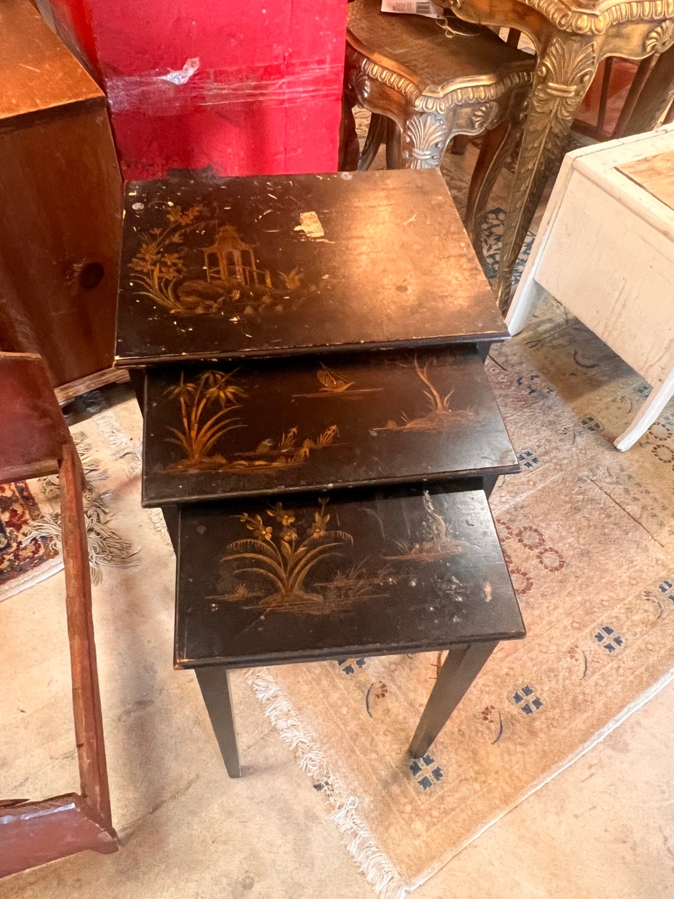 Antique Edwardian Lacquered Chinoiserie Nesting Tables, 1900, Set of 3