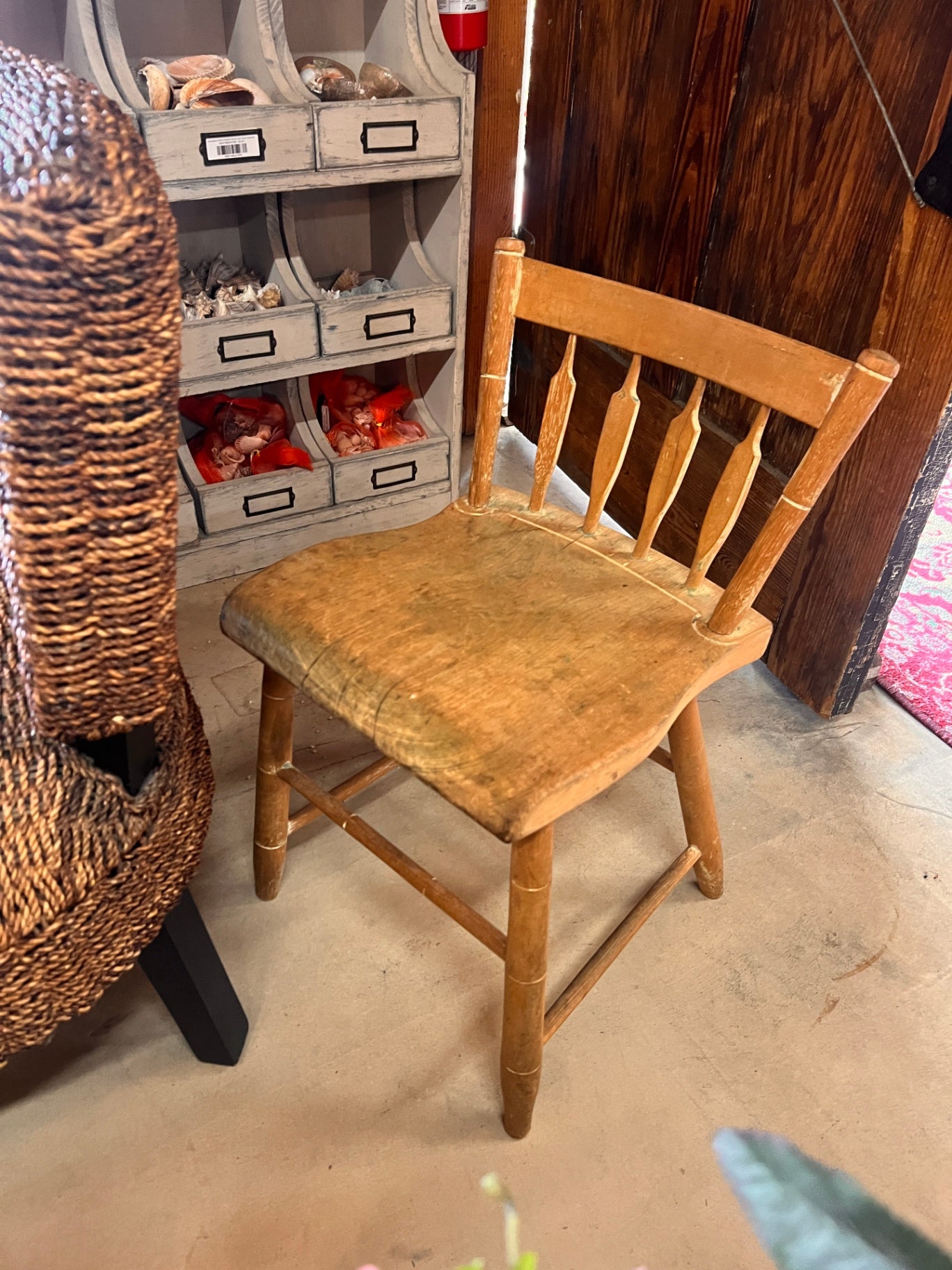 Antique Primitive Windsor Chair Saddle Seat Turned Legs Spindle Back Early American