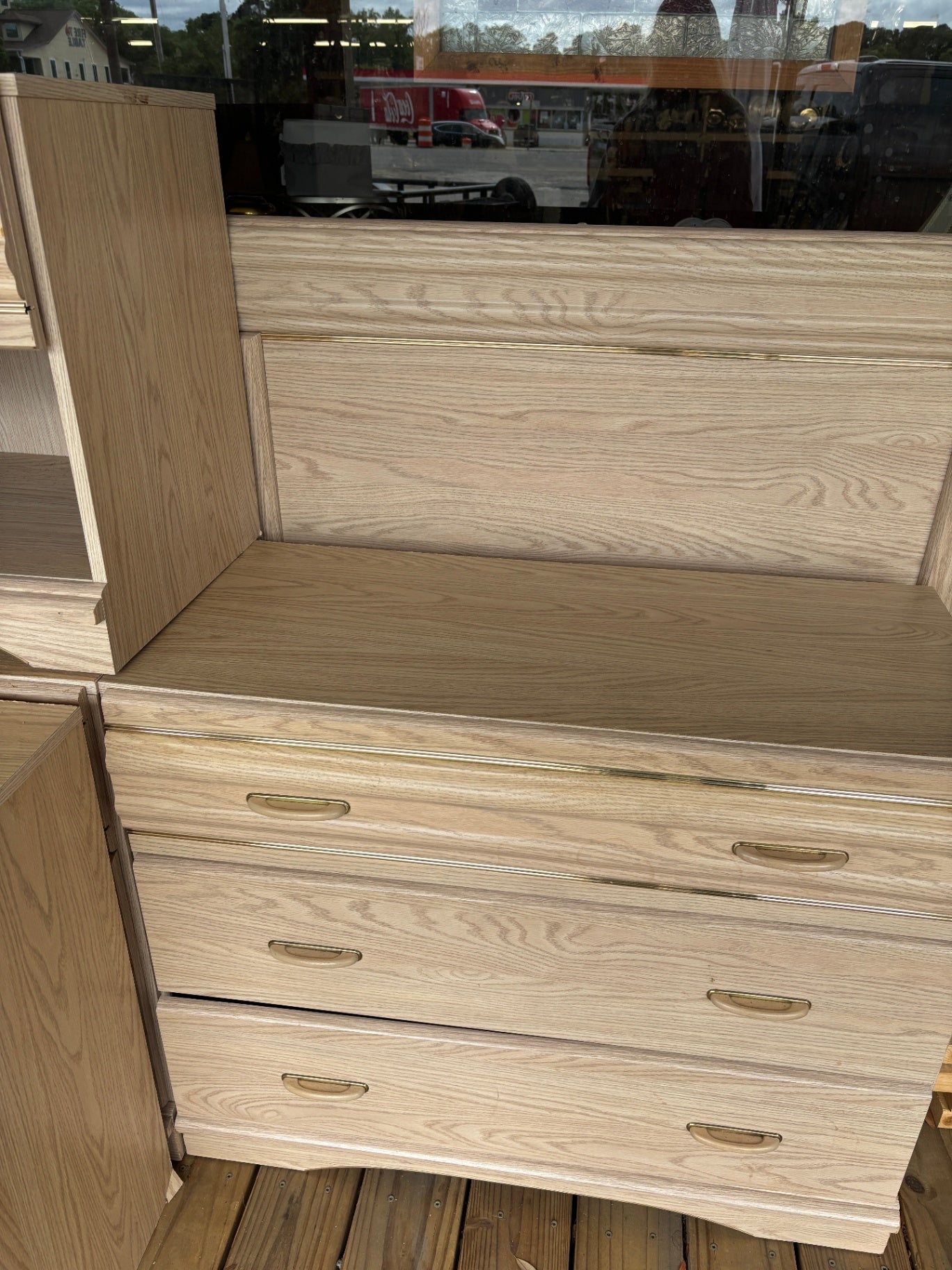 Dresser