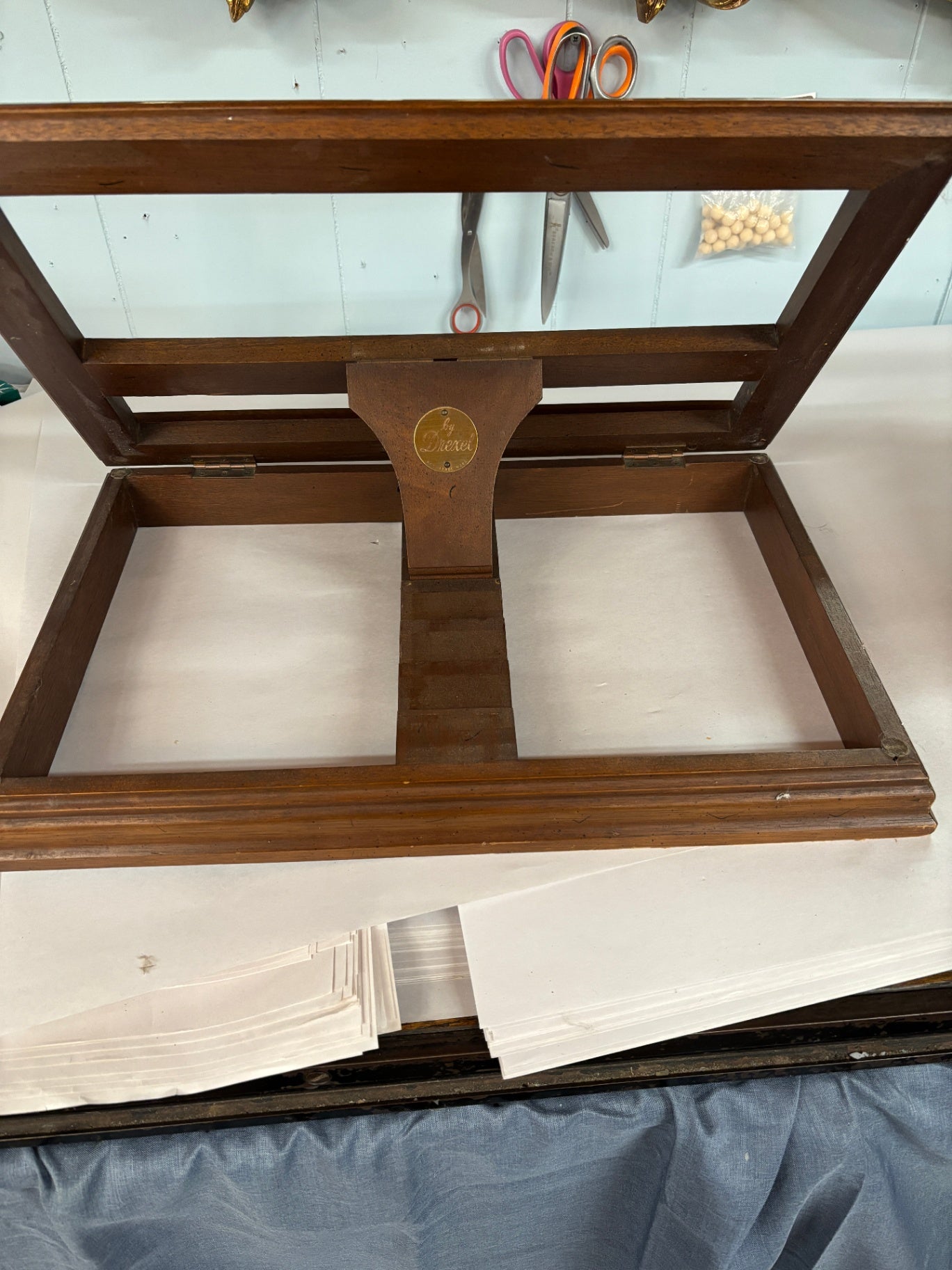 Vintage Drexel Heritage Adjustable Mahogany Wood Tabletop Book Stand