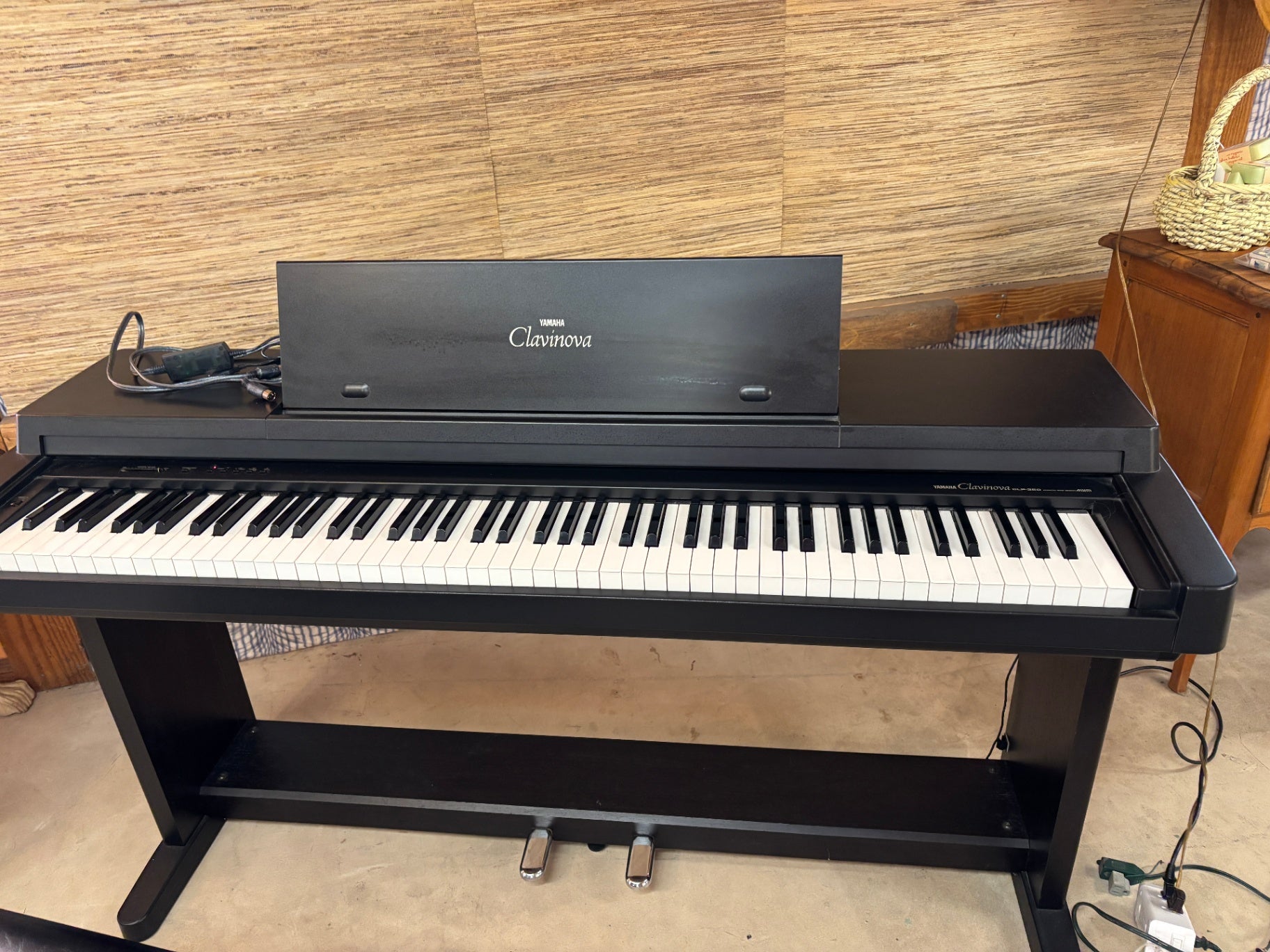 Vintage Yamaha Clavinova CLP-350 digital piano