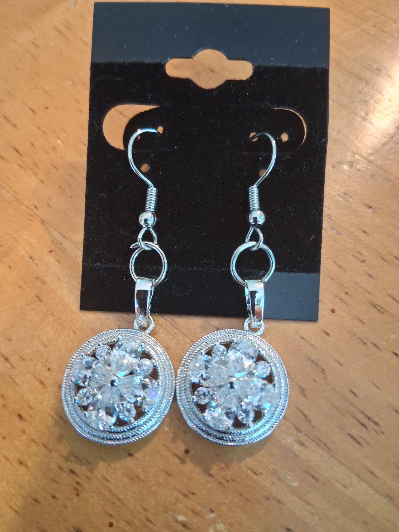 Earrings dsc 