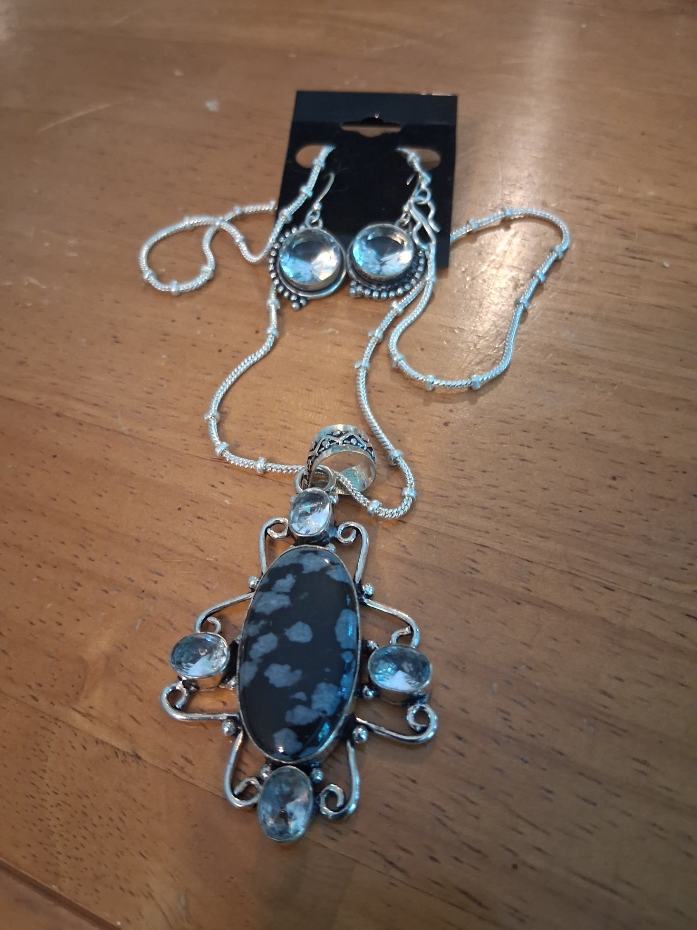 Necklace n earrings crystal dsc