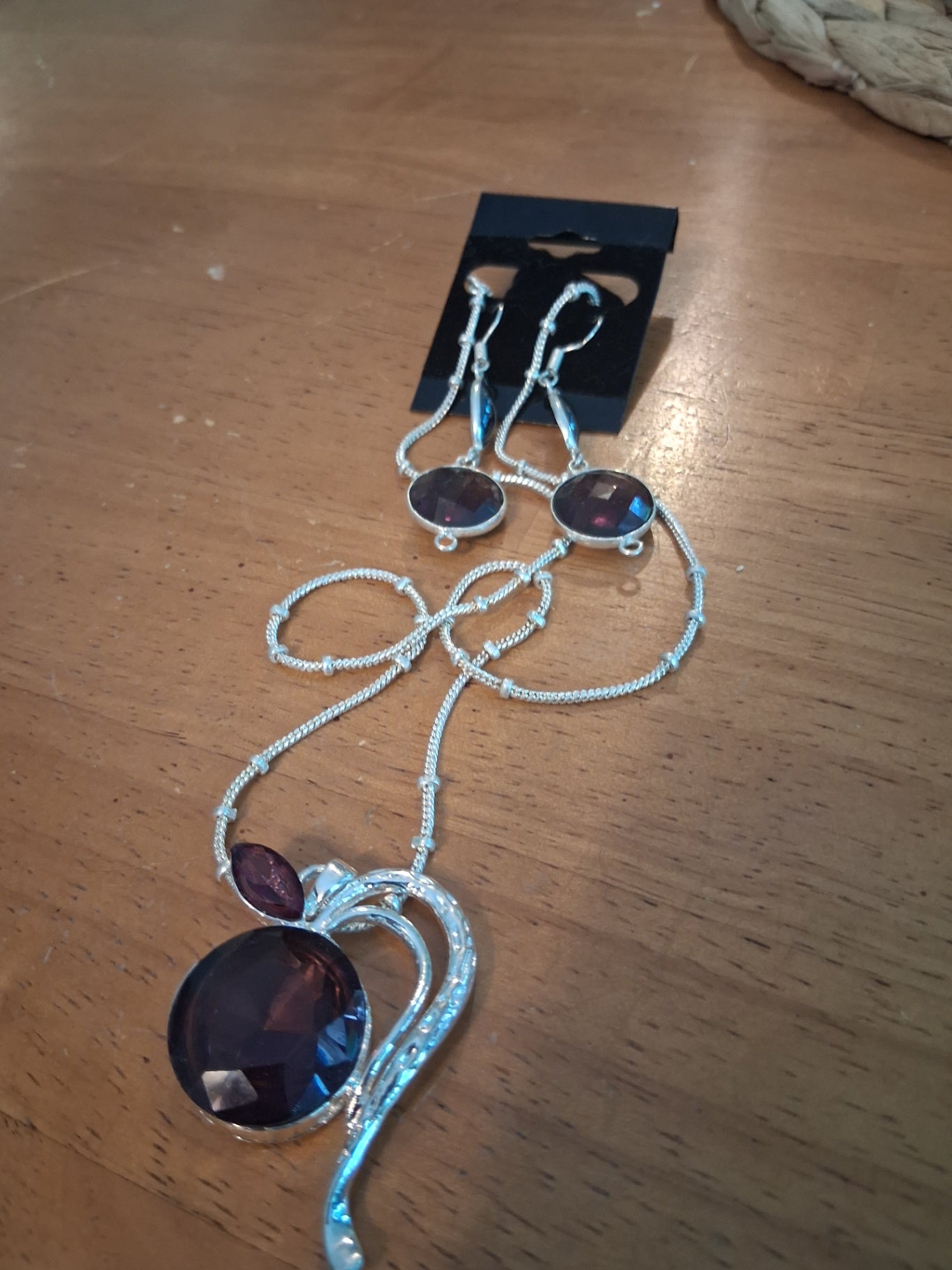Necklace n earrings purple dsc 