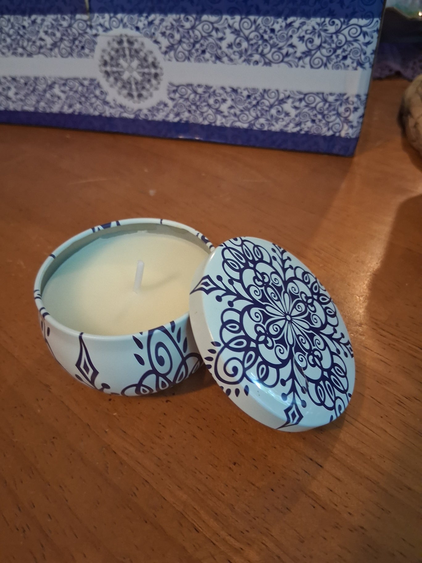 Sm candle tin dsc