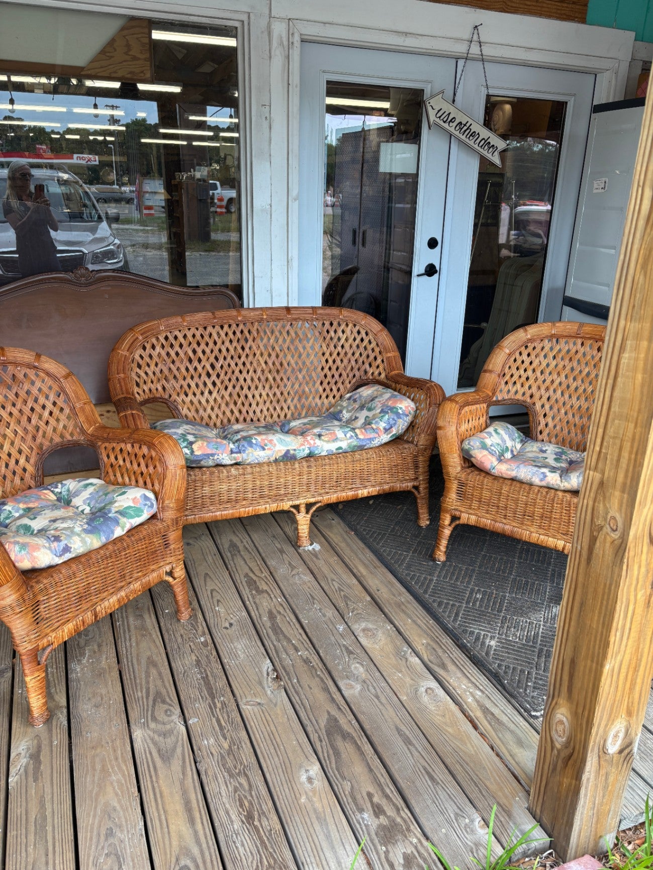 # Piece Wicker Set