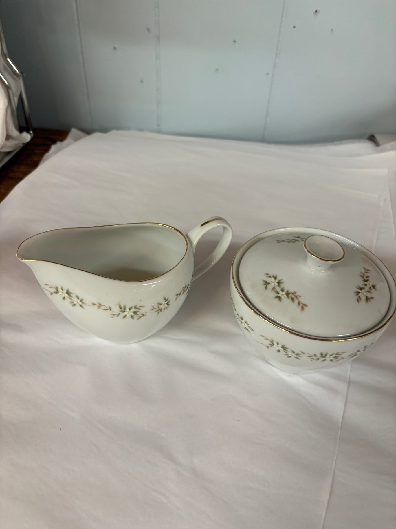  Golden Wreath Fine China Creamer and Sugar Set