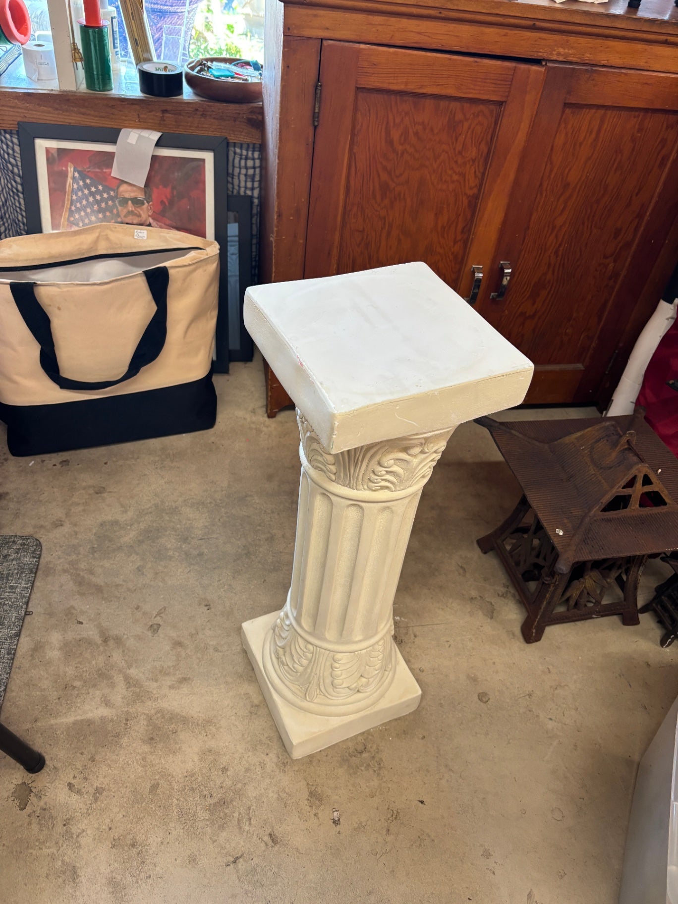  Corinthian Style Resin Column Pedestal