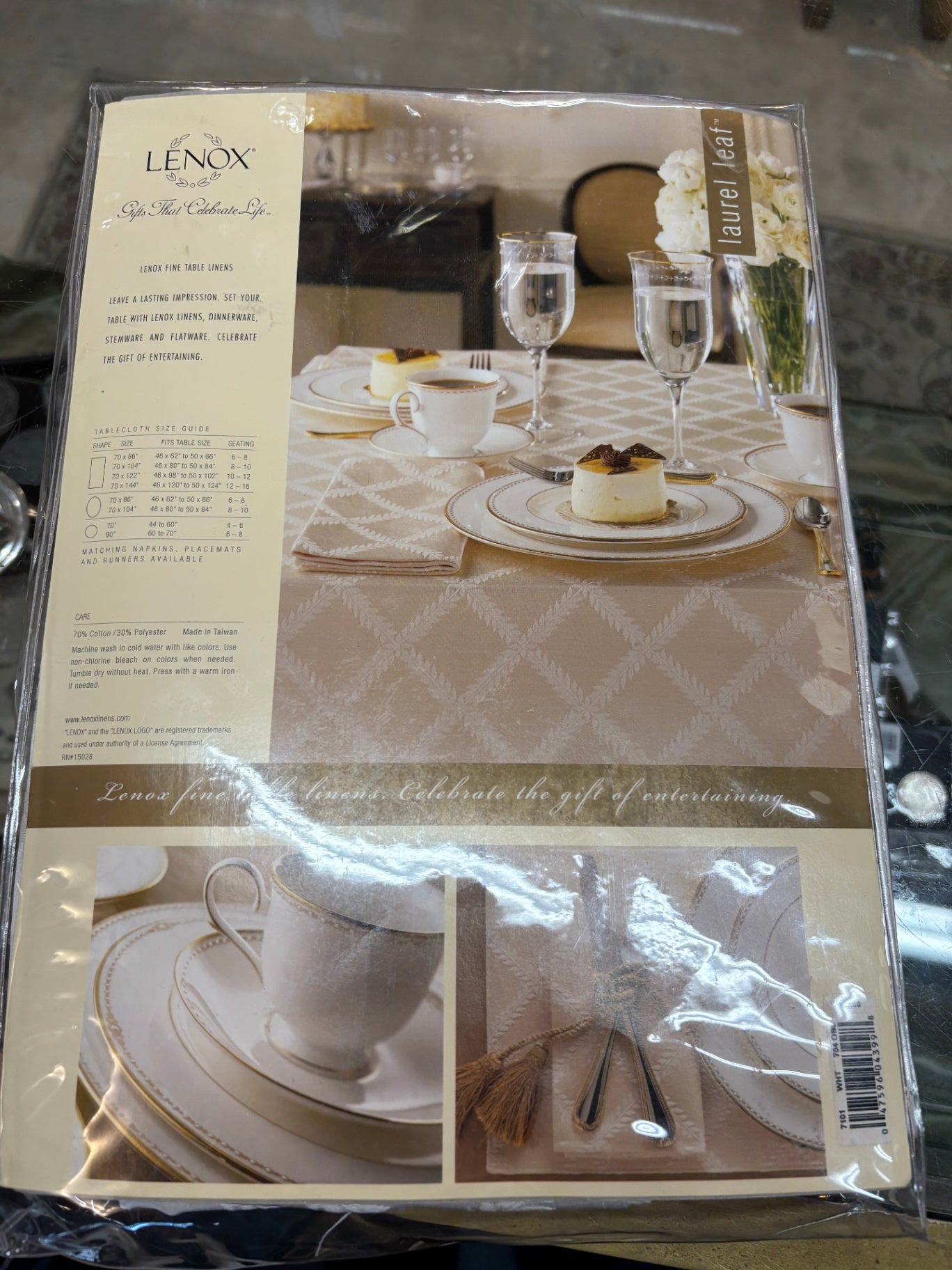 Lenox Tablecloth 70 x 104 Oblong
