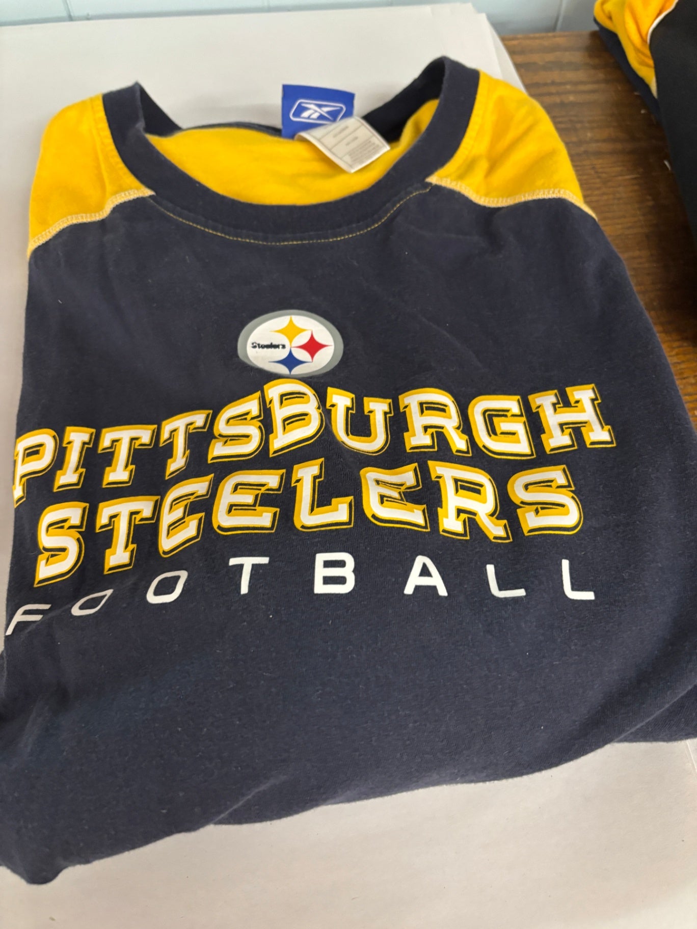 Black and Yellow Reebok Pittsburgh Steelers S (L)  Sweatshirt