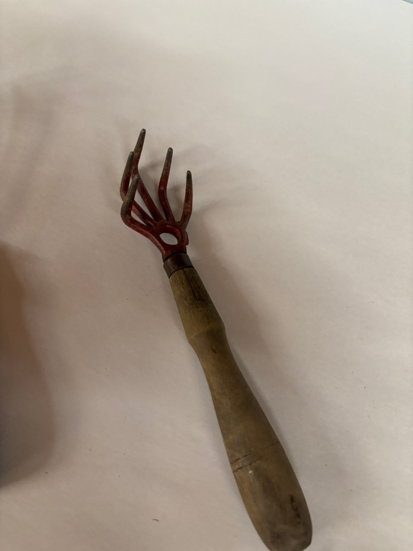 Cultivator Hand Tool