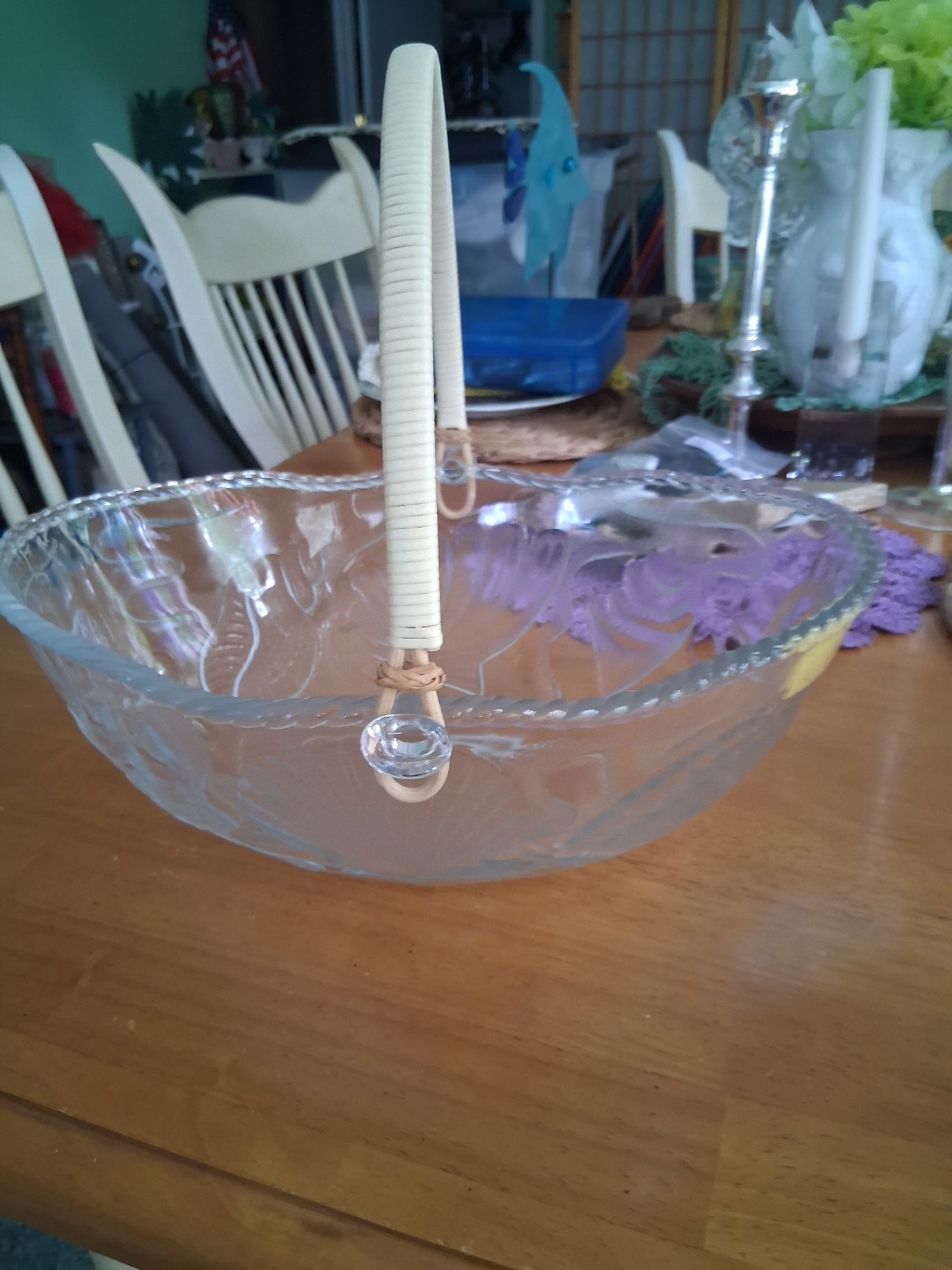 Glass bowl handle seashell dsc