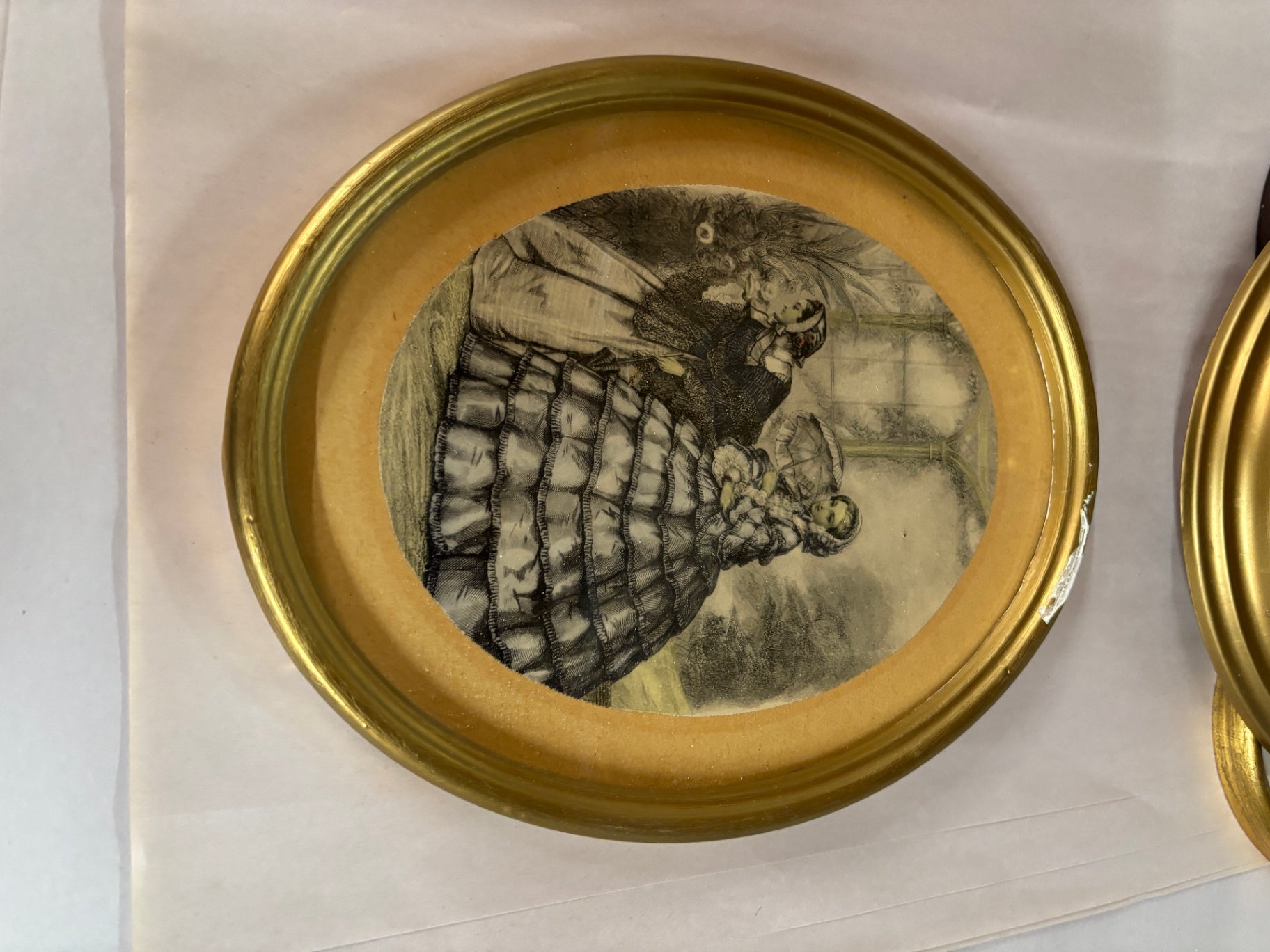 Vintage Decorative Wall Plaque Featuring a Black-and-White Victorian
