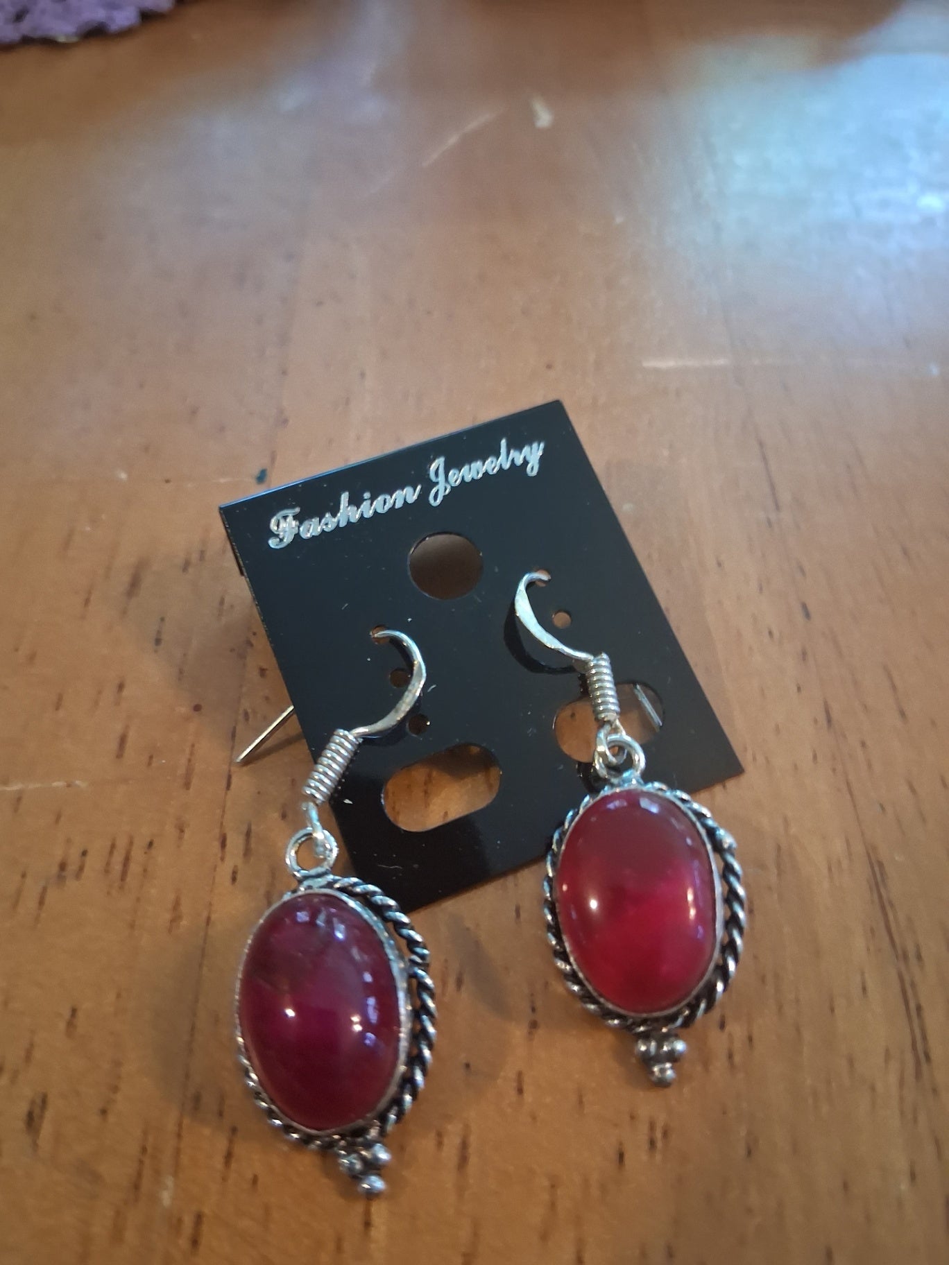 Earrings red dsc 
