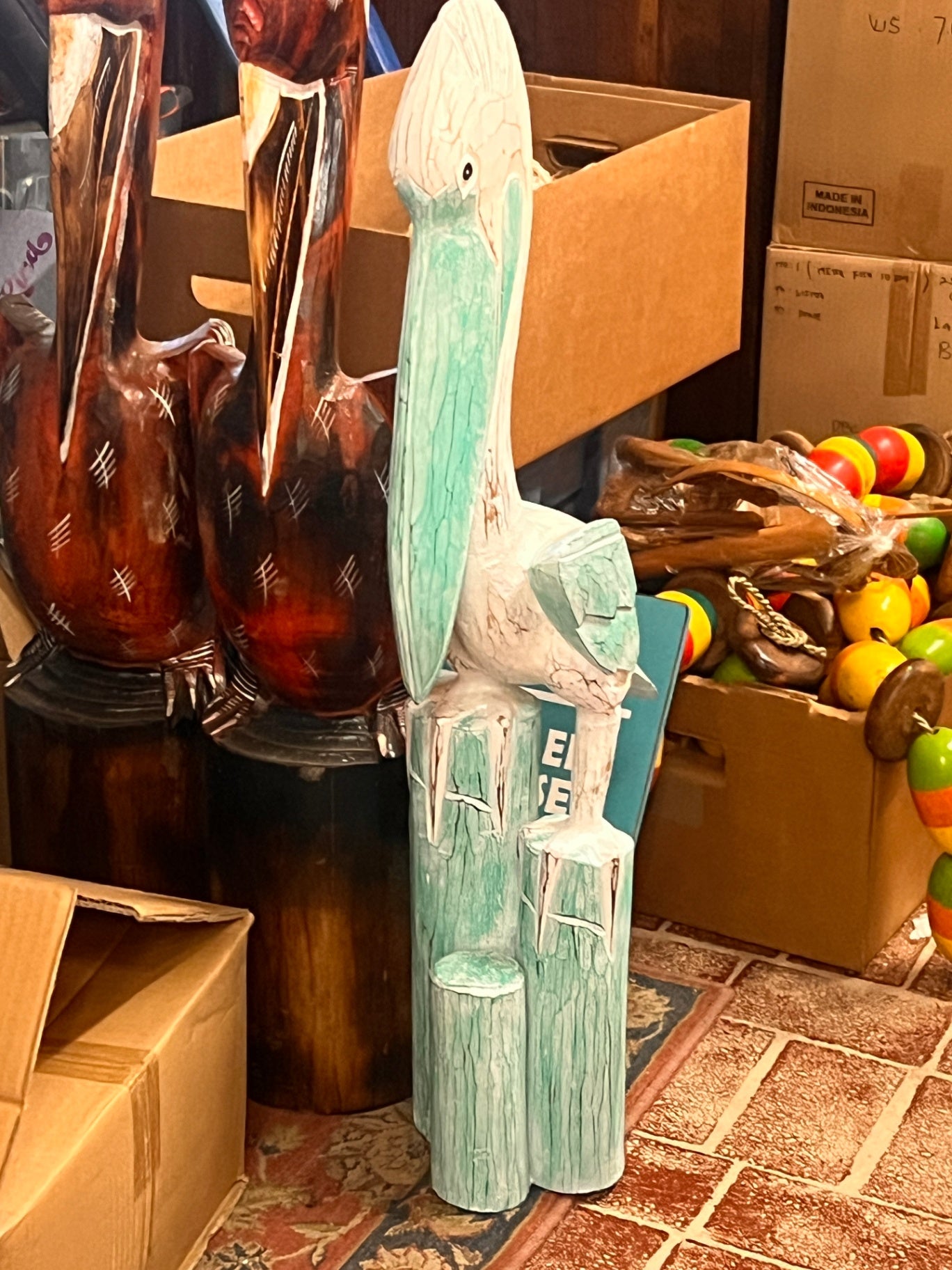 Large Triple Post Pelican